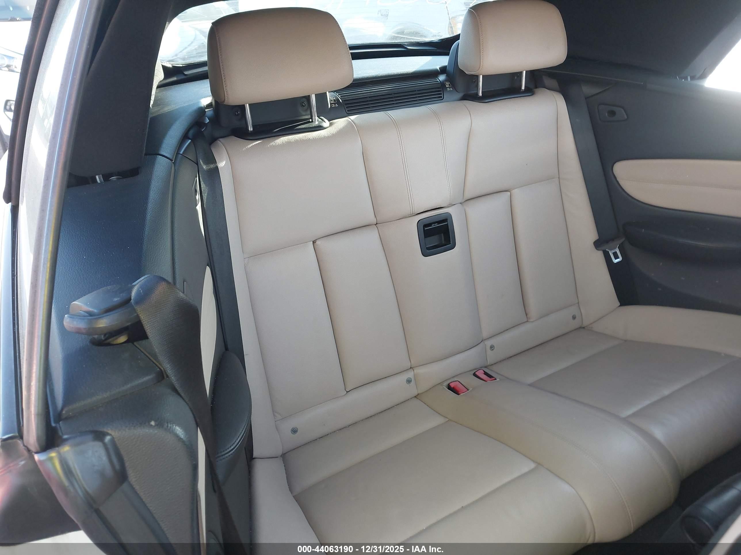 BMW 135I image 8