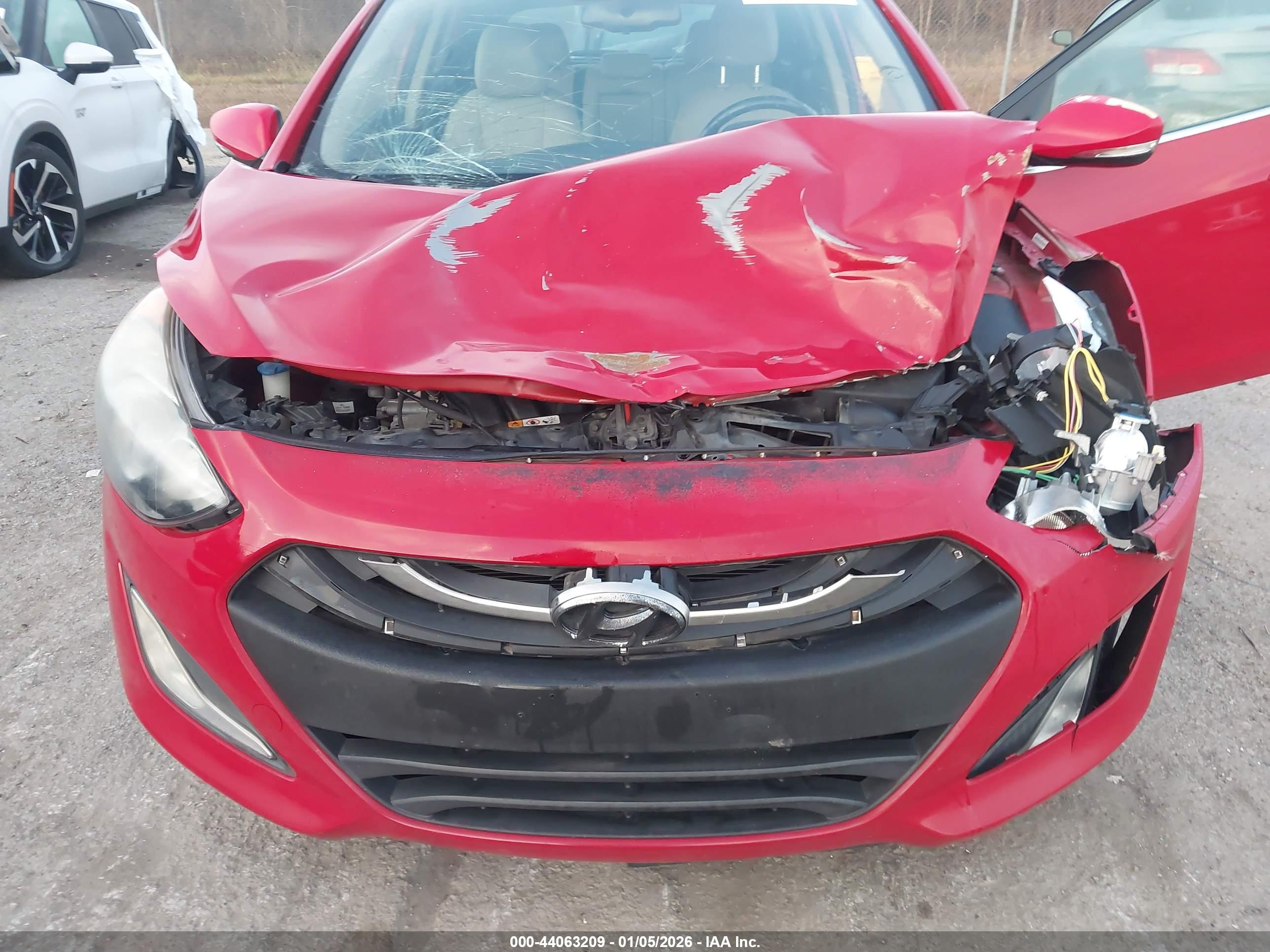HYUNDAI ELANTRA image 10