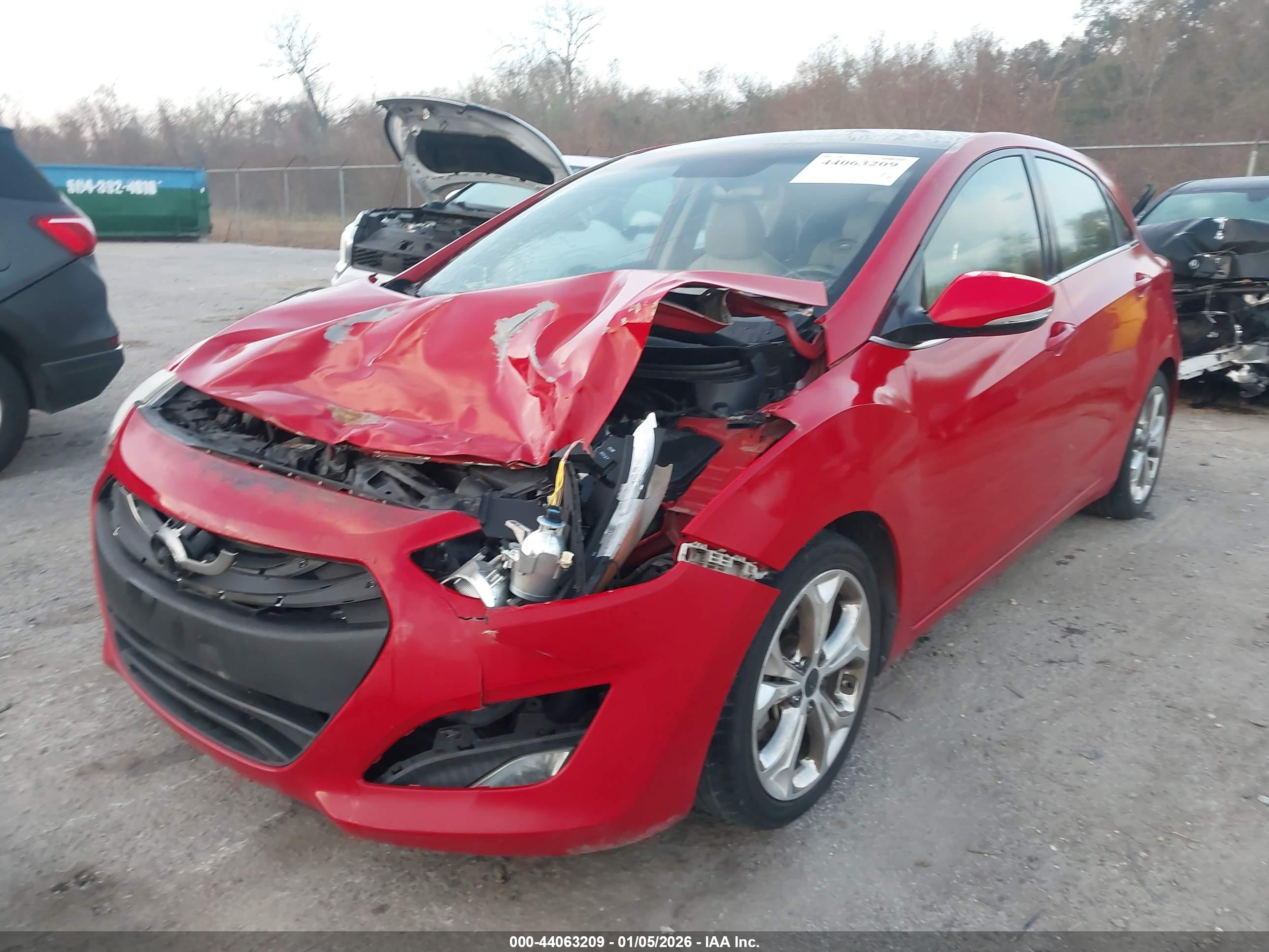HYUNDAI ELANTRA image 2