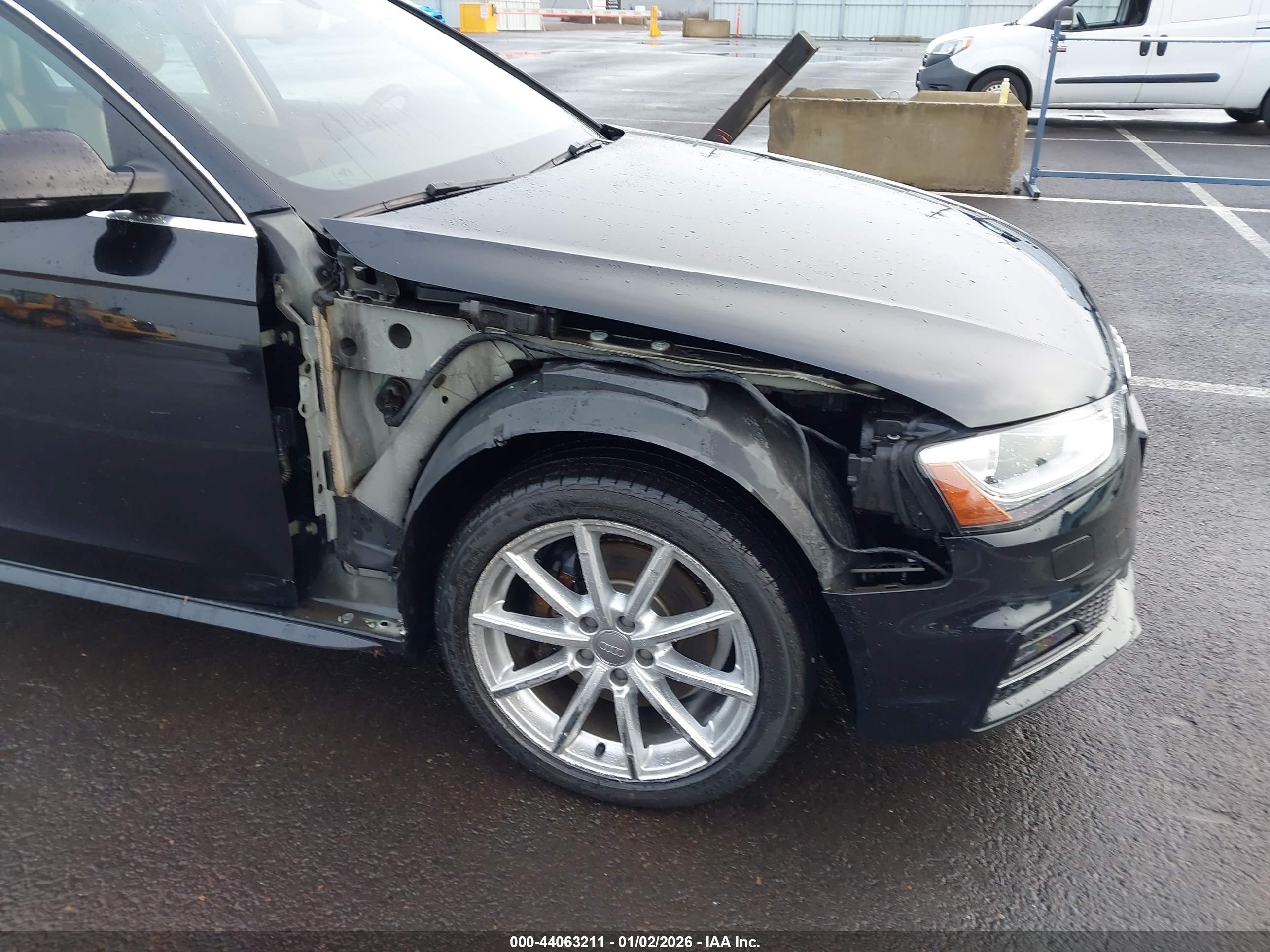AUDI A4 image 6