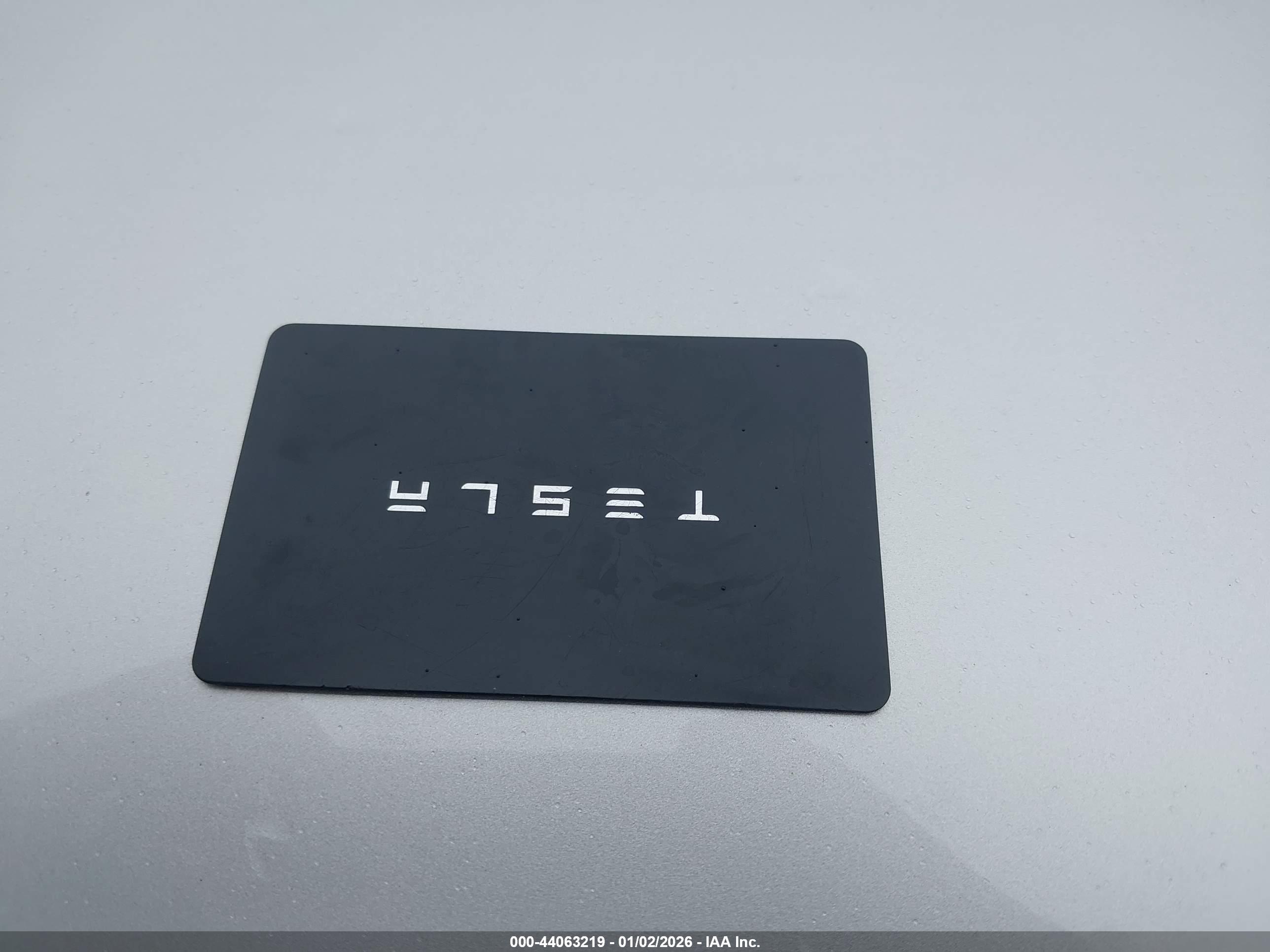 TESLA MODEL image 11
