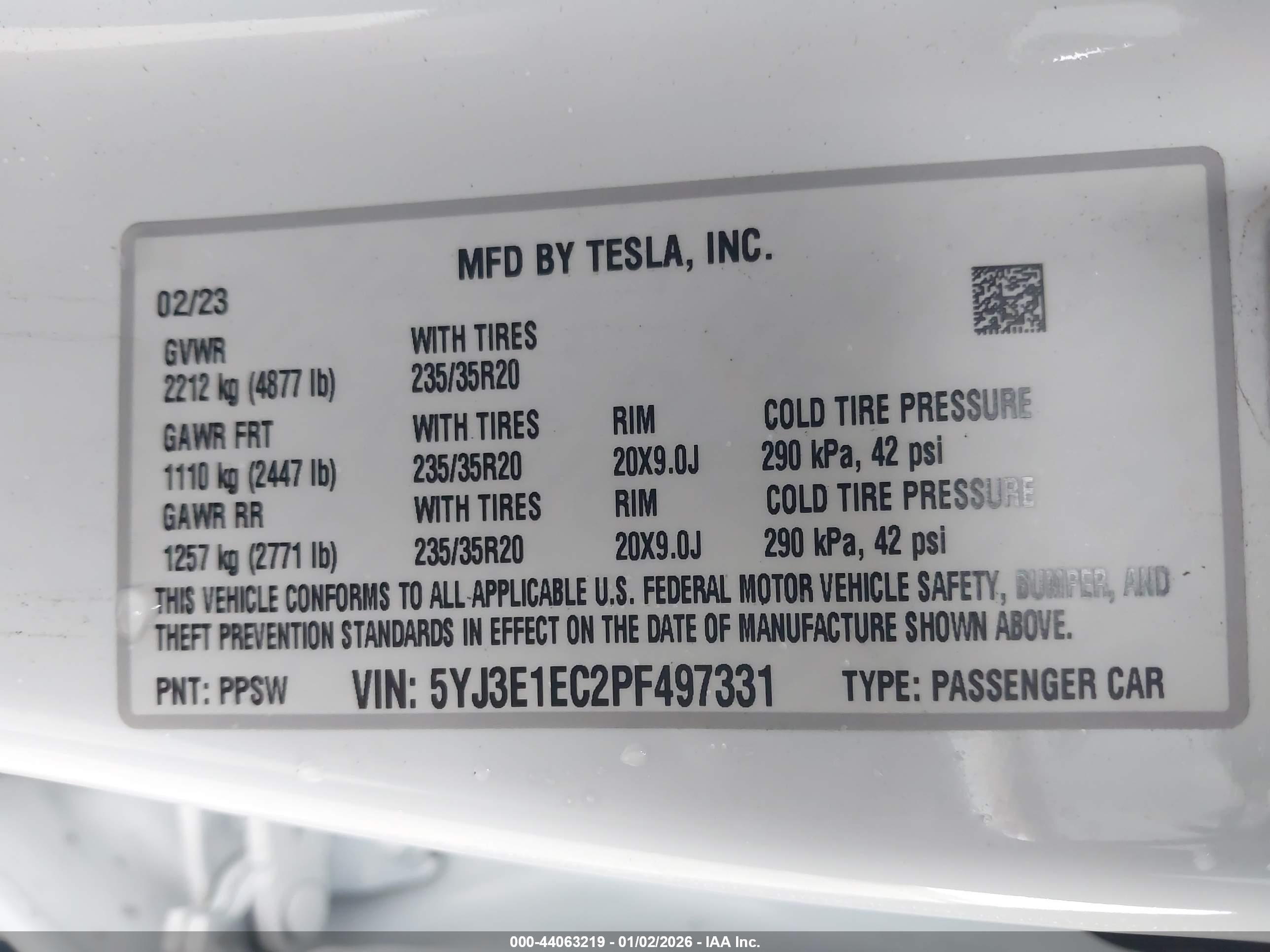 TESLA MODEL image 9