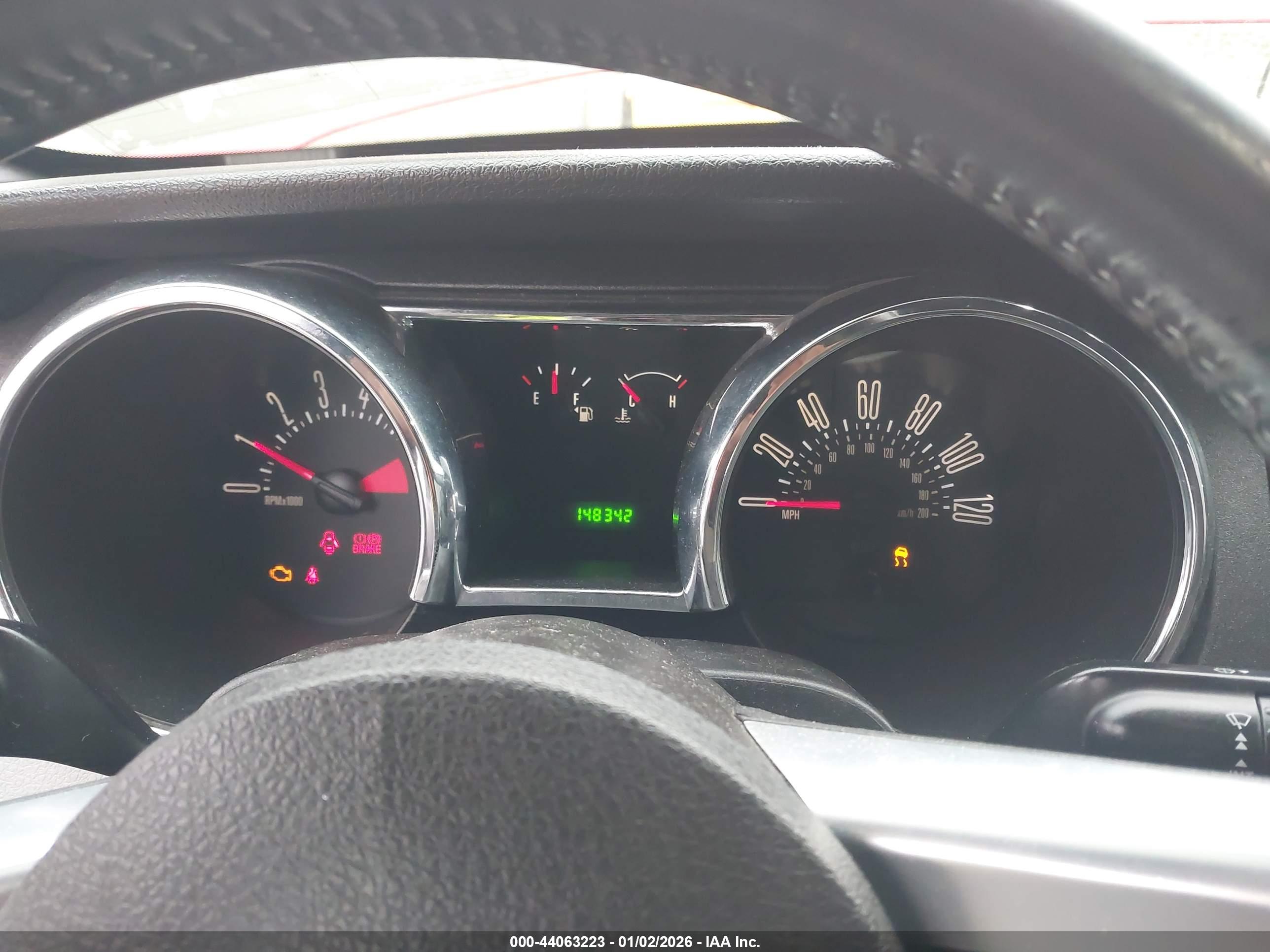 FORD MUSTANG image 7