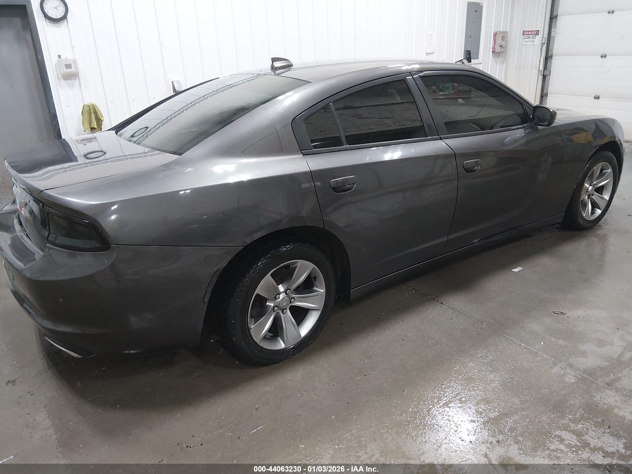 DODGE CHARGER image 4
