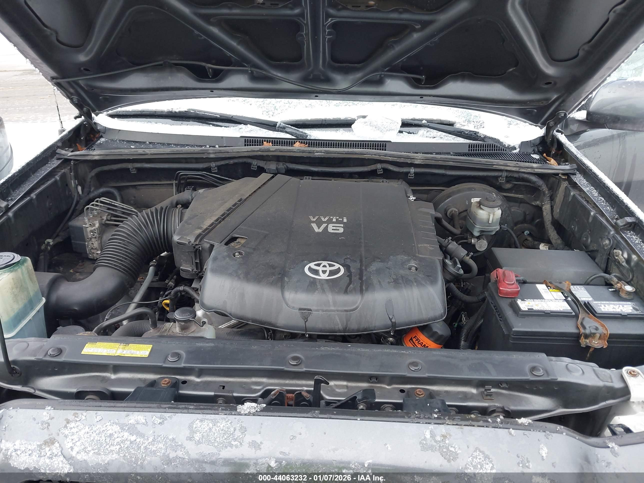 TOYOTA TACOMA image 10