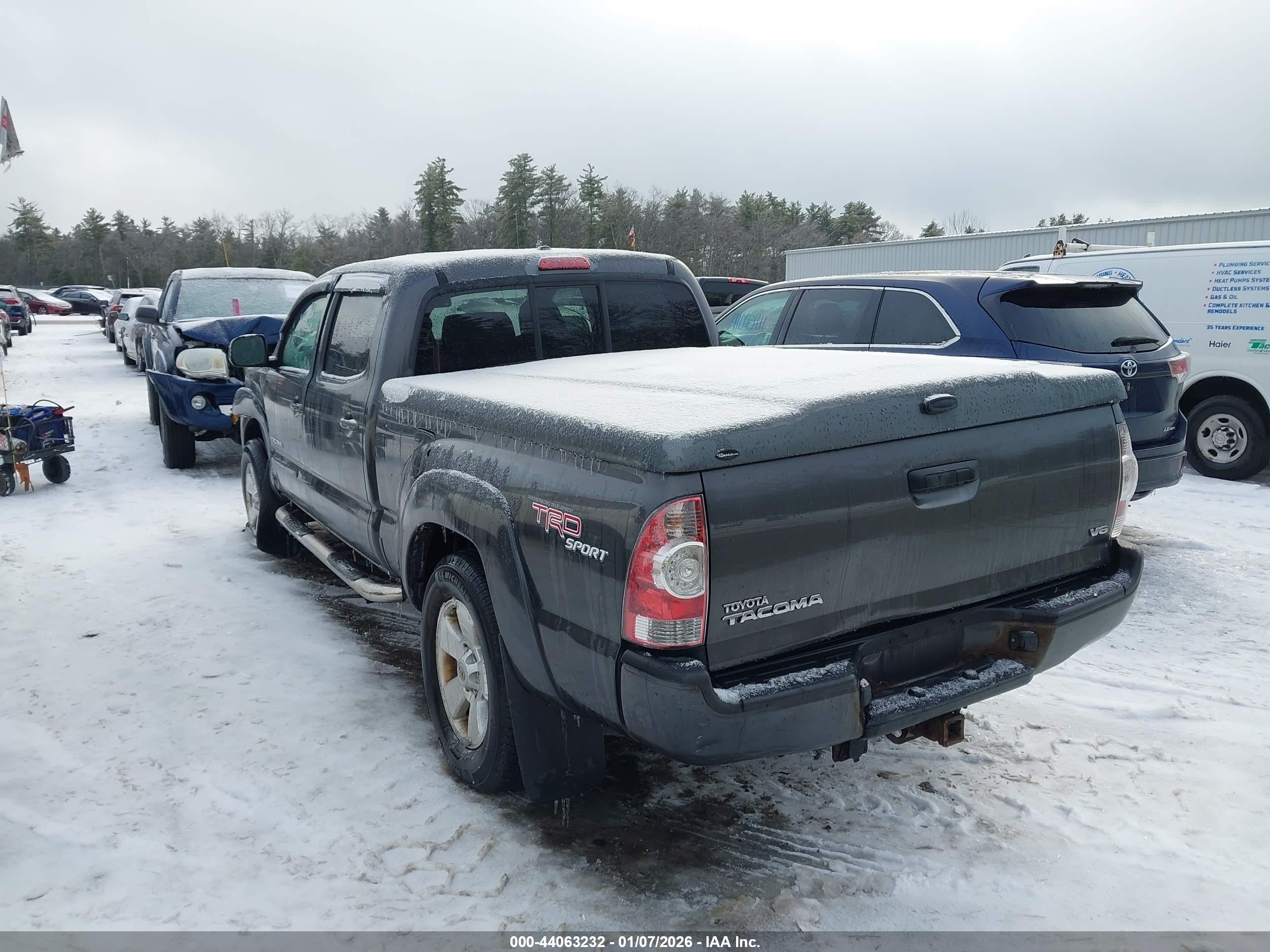 TOYOTA TACOMA image 3