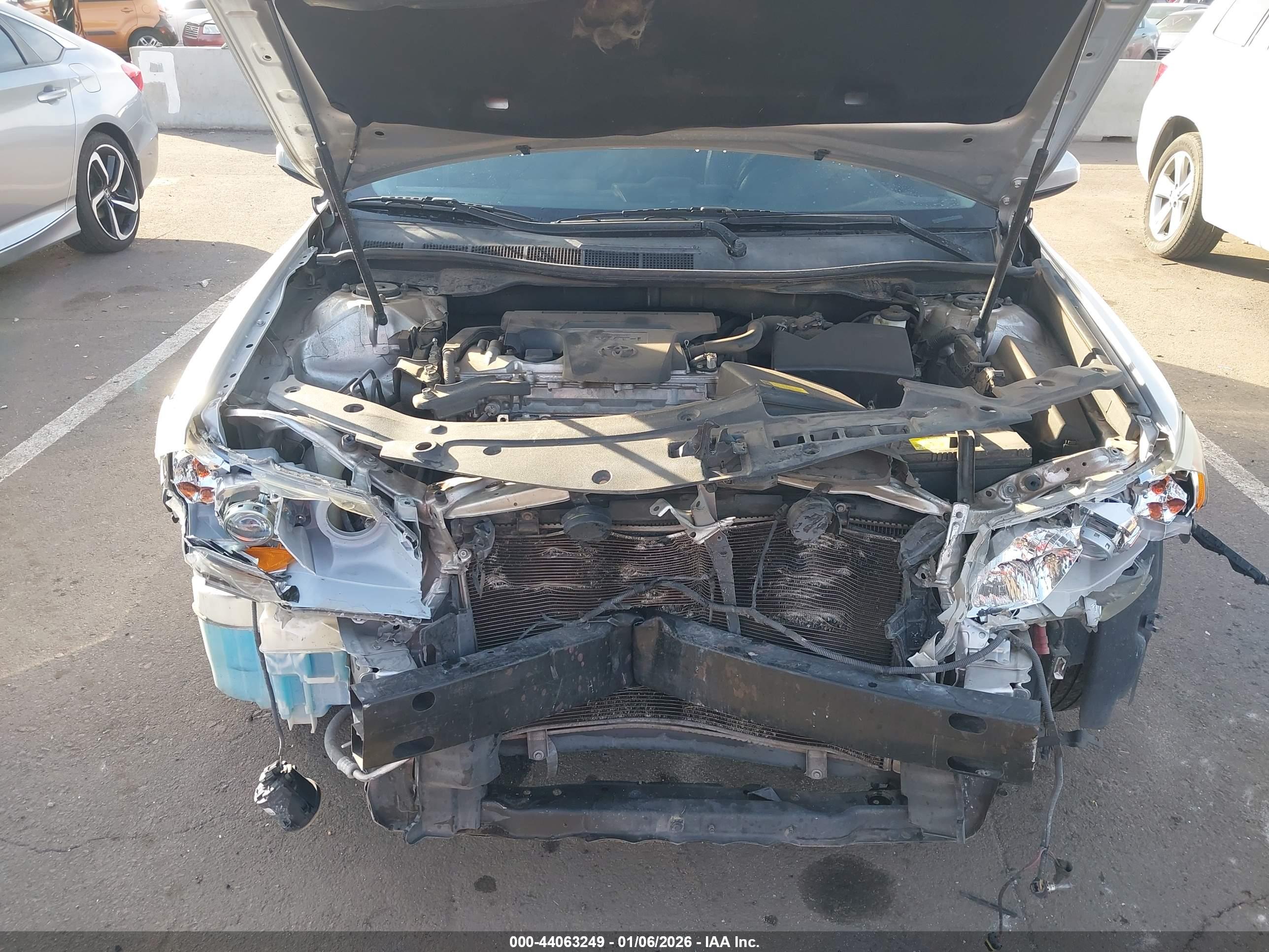 TOYOTA CAMRY image 10