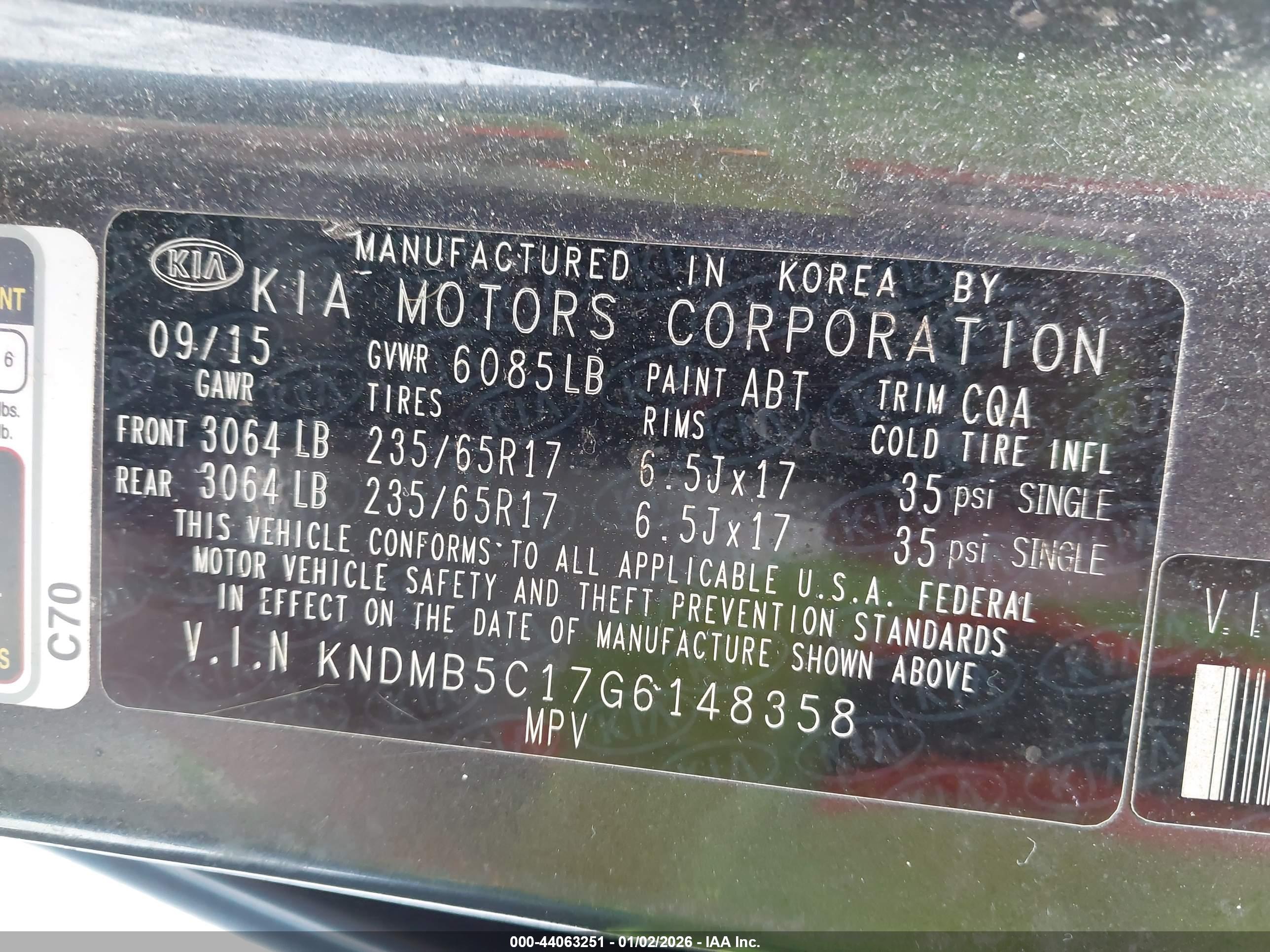 KIA SEDONA image 9