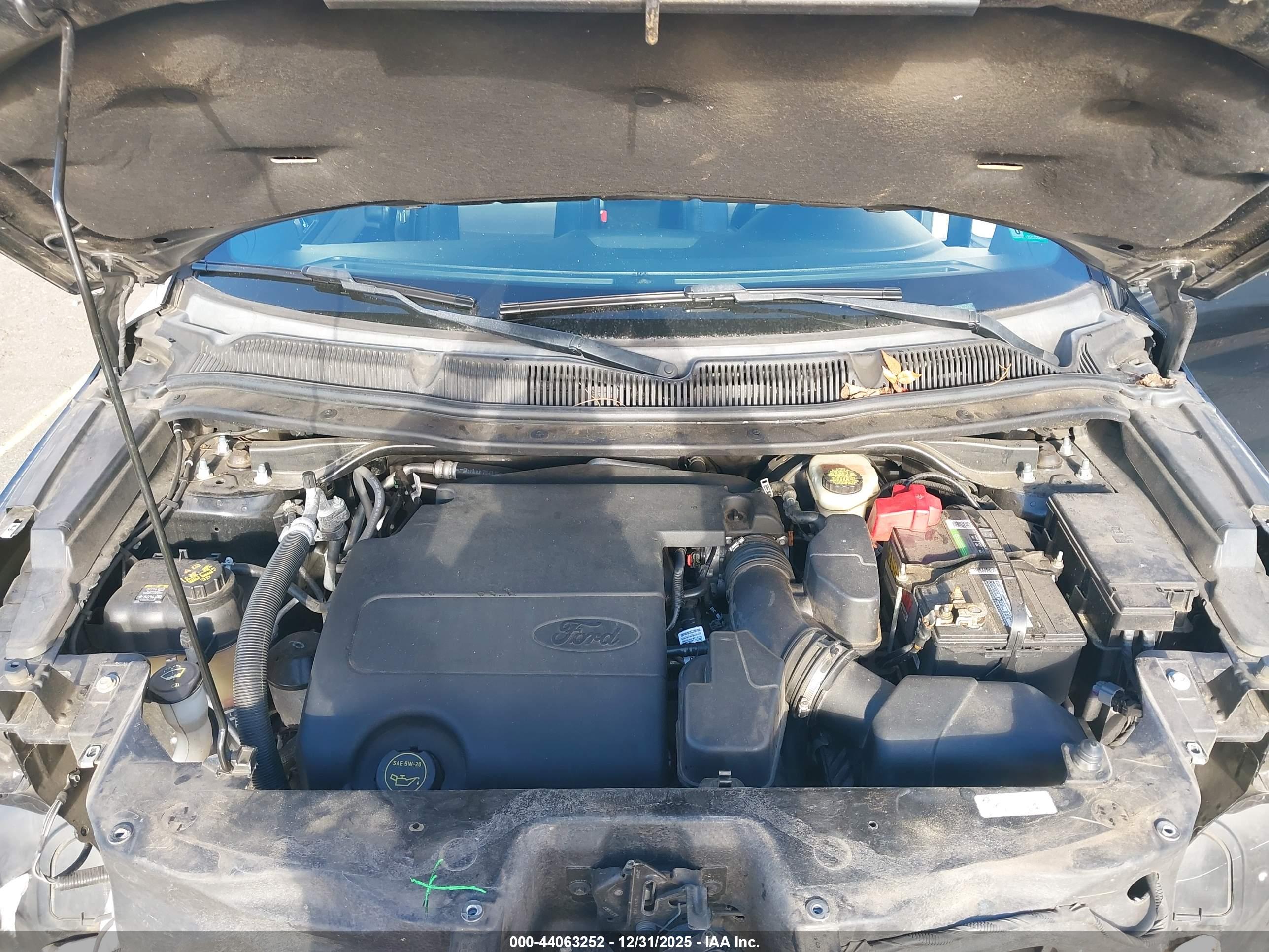 FORD EXPLORER image 10