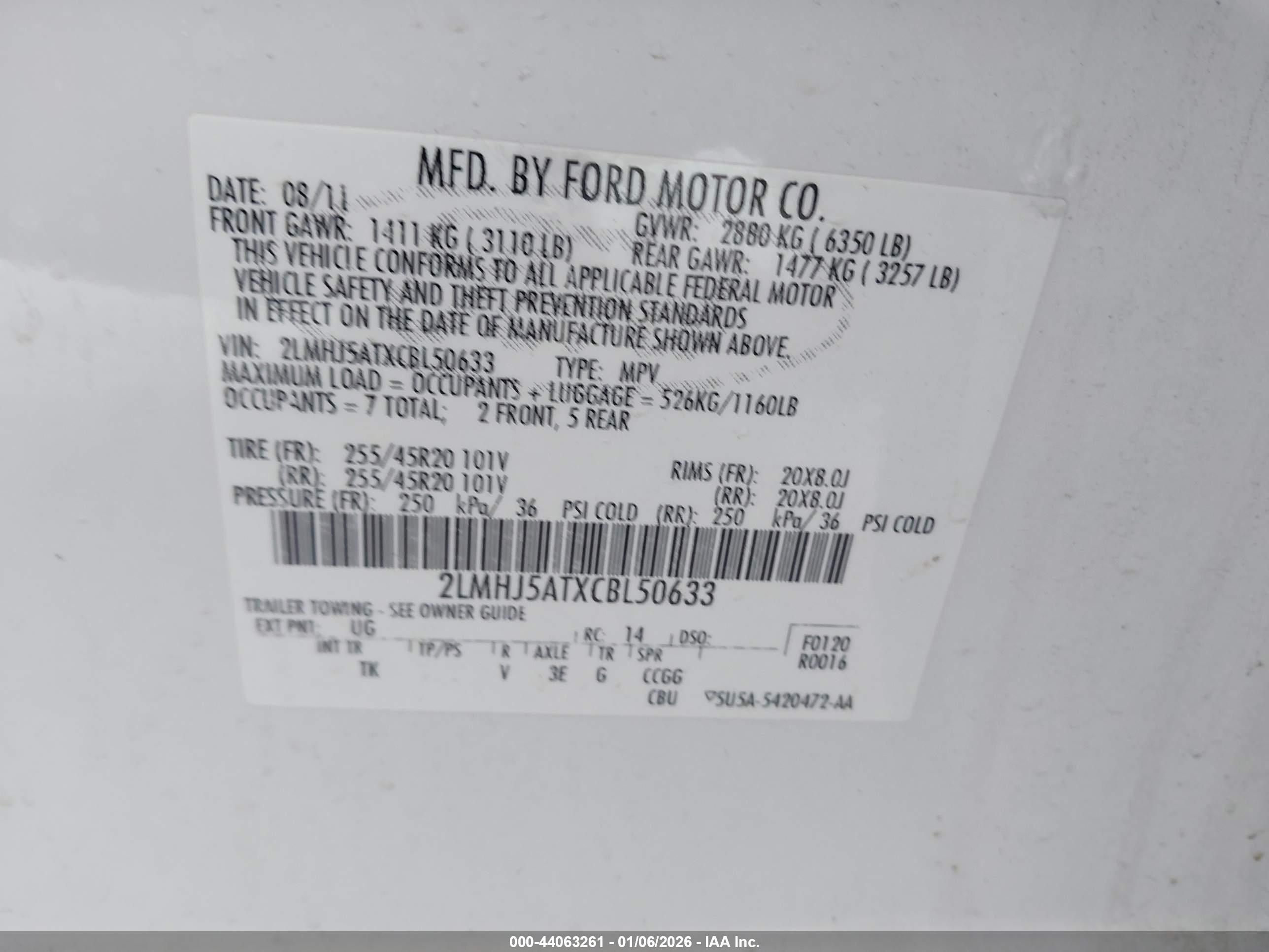 LINCOLN MKT image 9