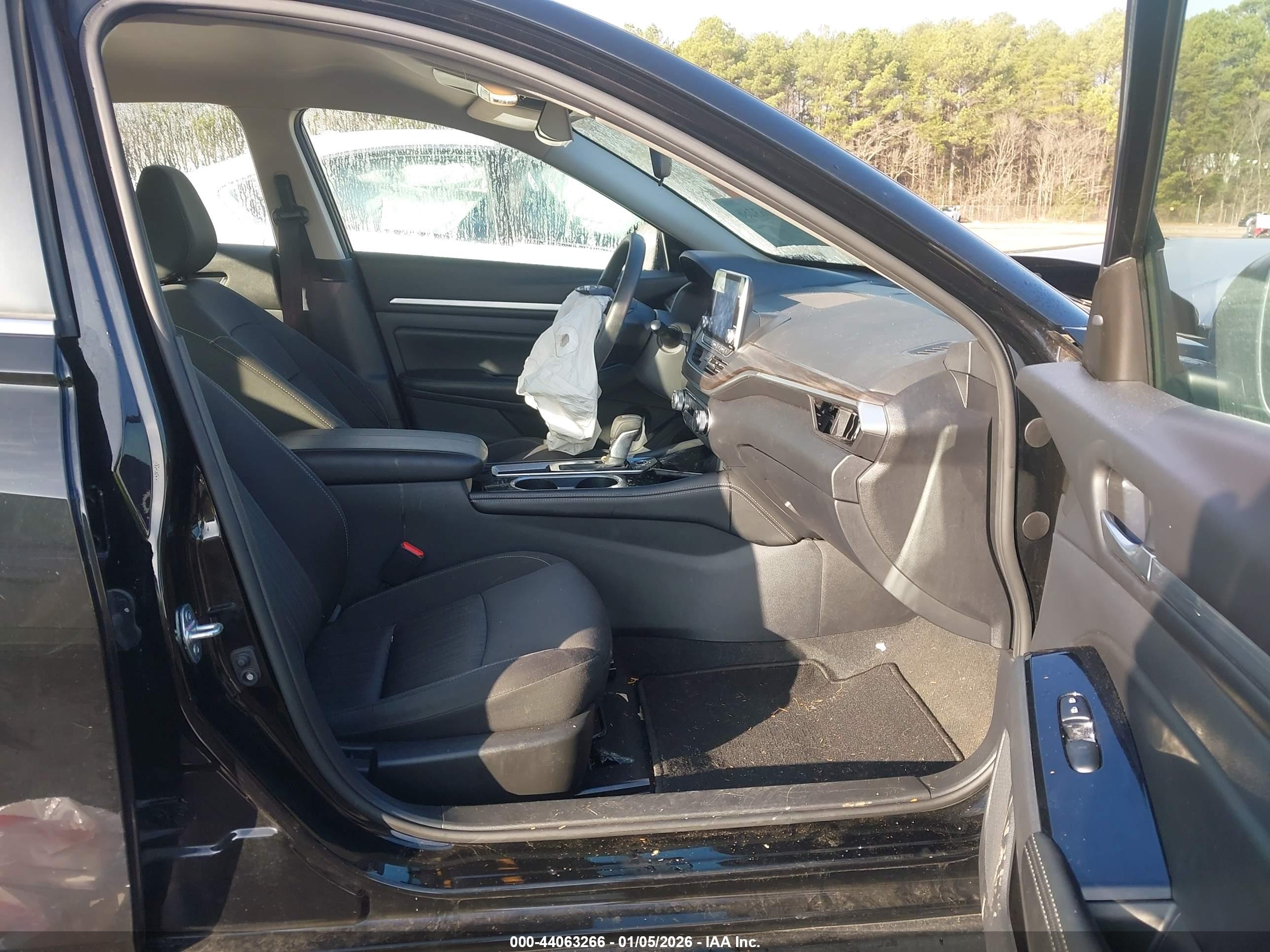 NISSAN ALTIMA image 5
