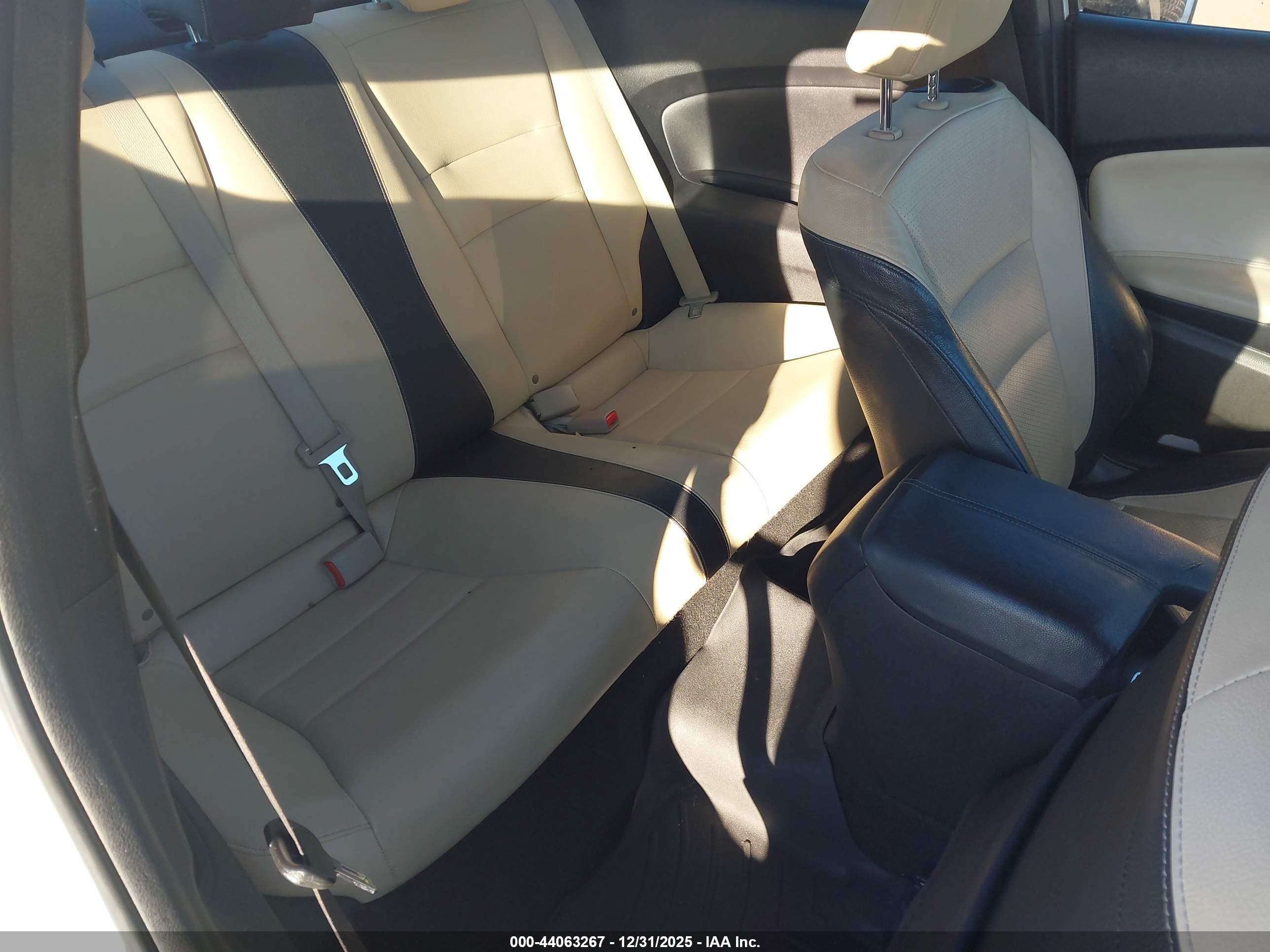 HONDA ACCORD image 8