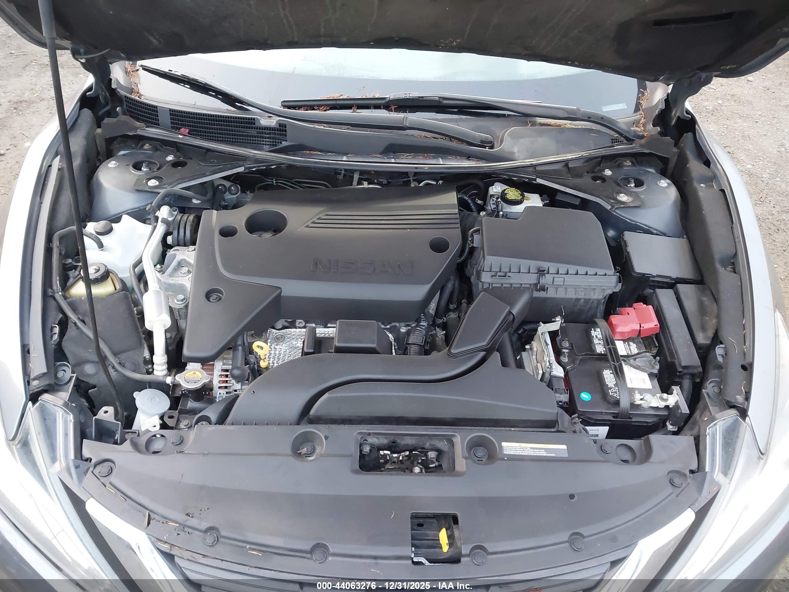 NISSAN ALTIMA image 10
