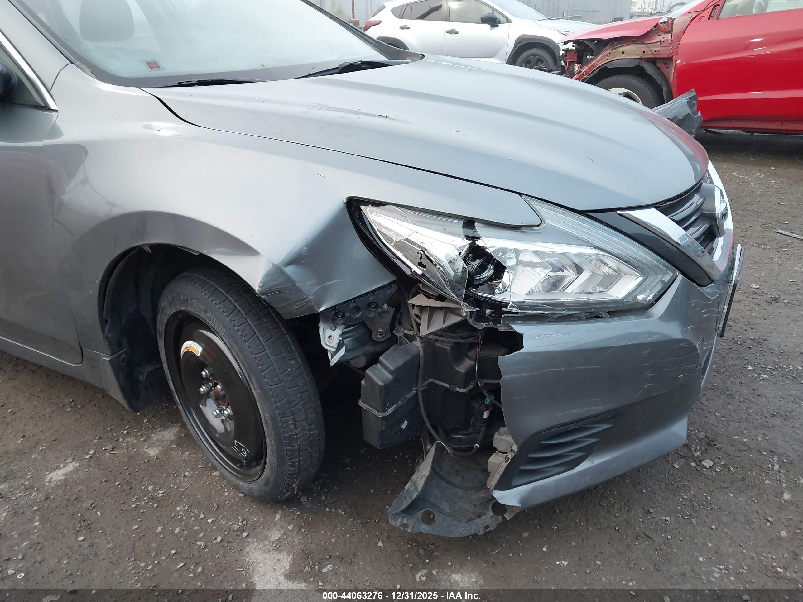 NISSAN ALTIMA image 6
