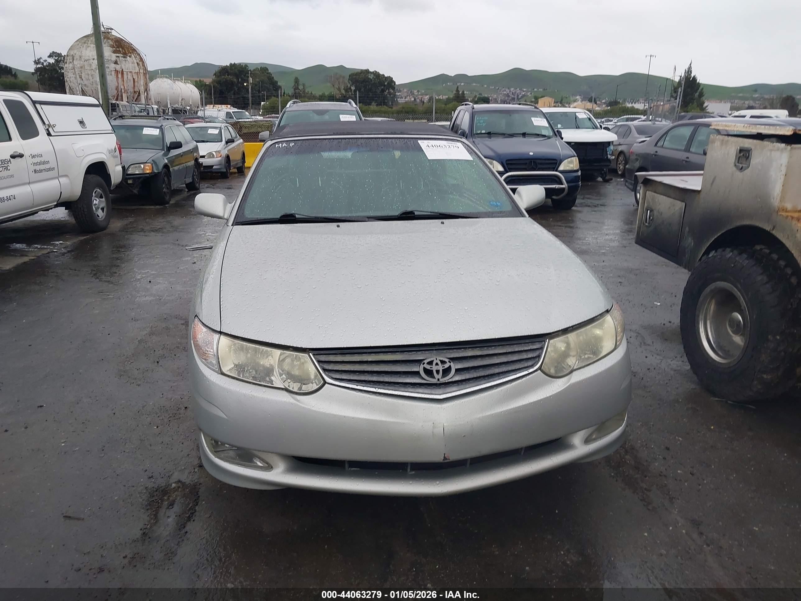 TOYOTA CAMRY image 6
