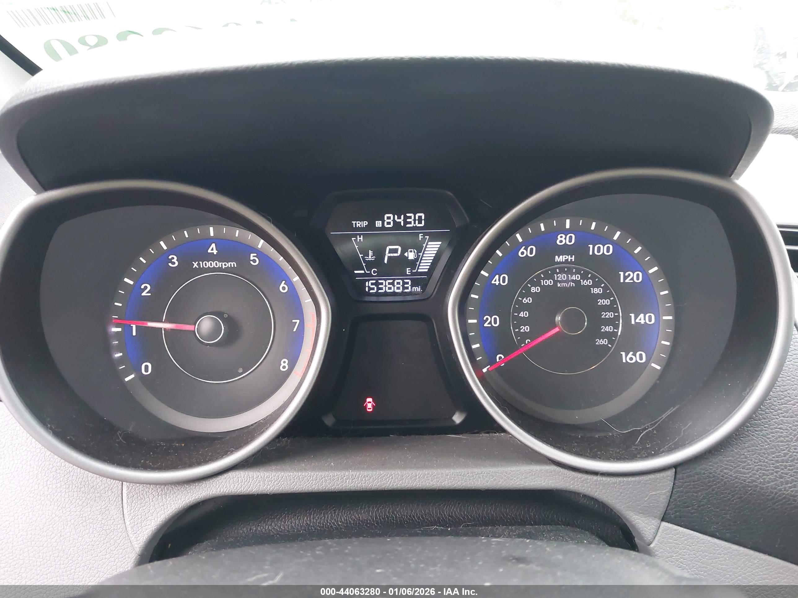 HYUNDAI ELANTRA image 7
