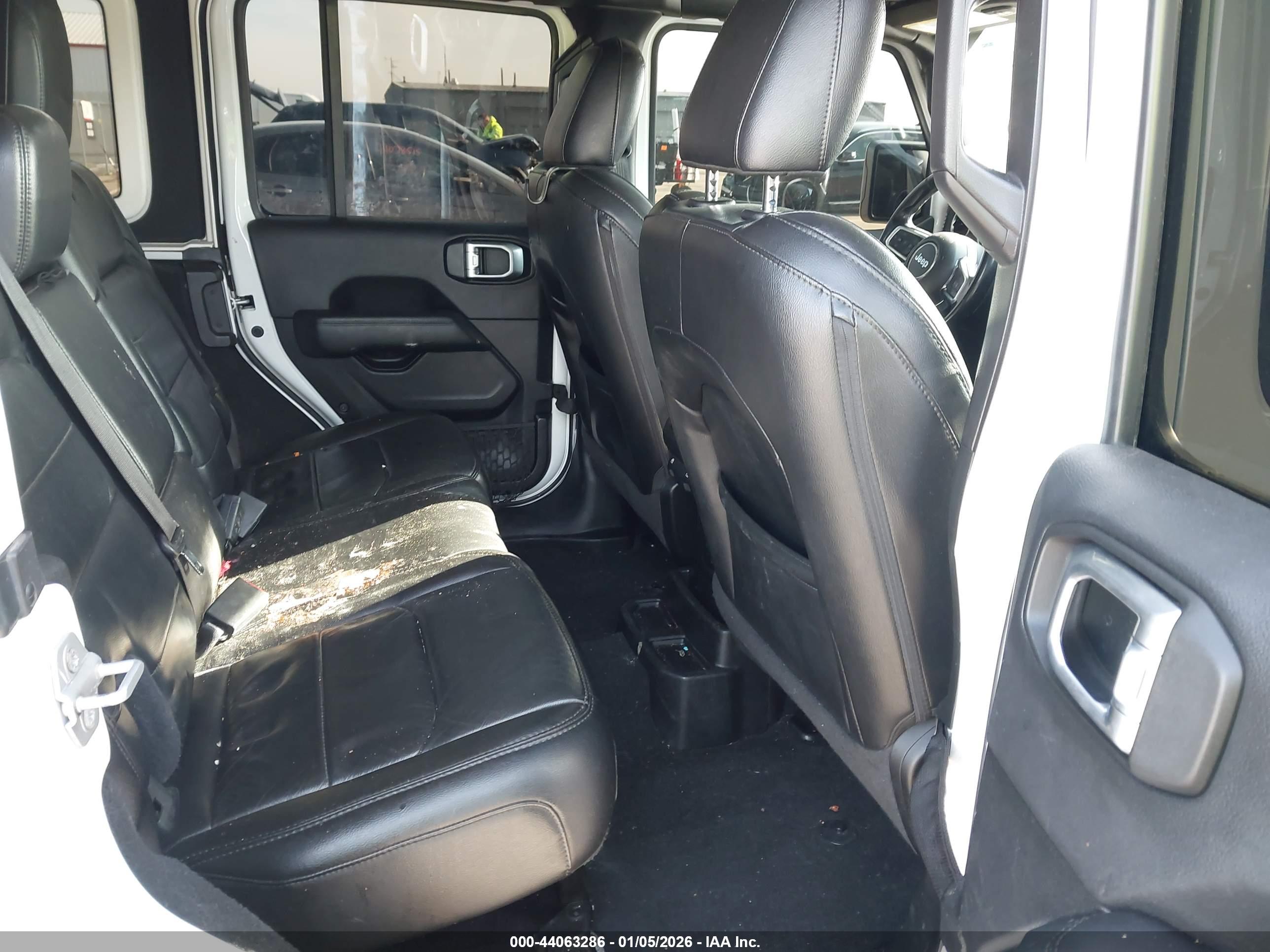 JEEP WRANGLER image 8