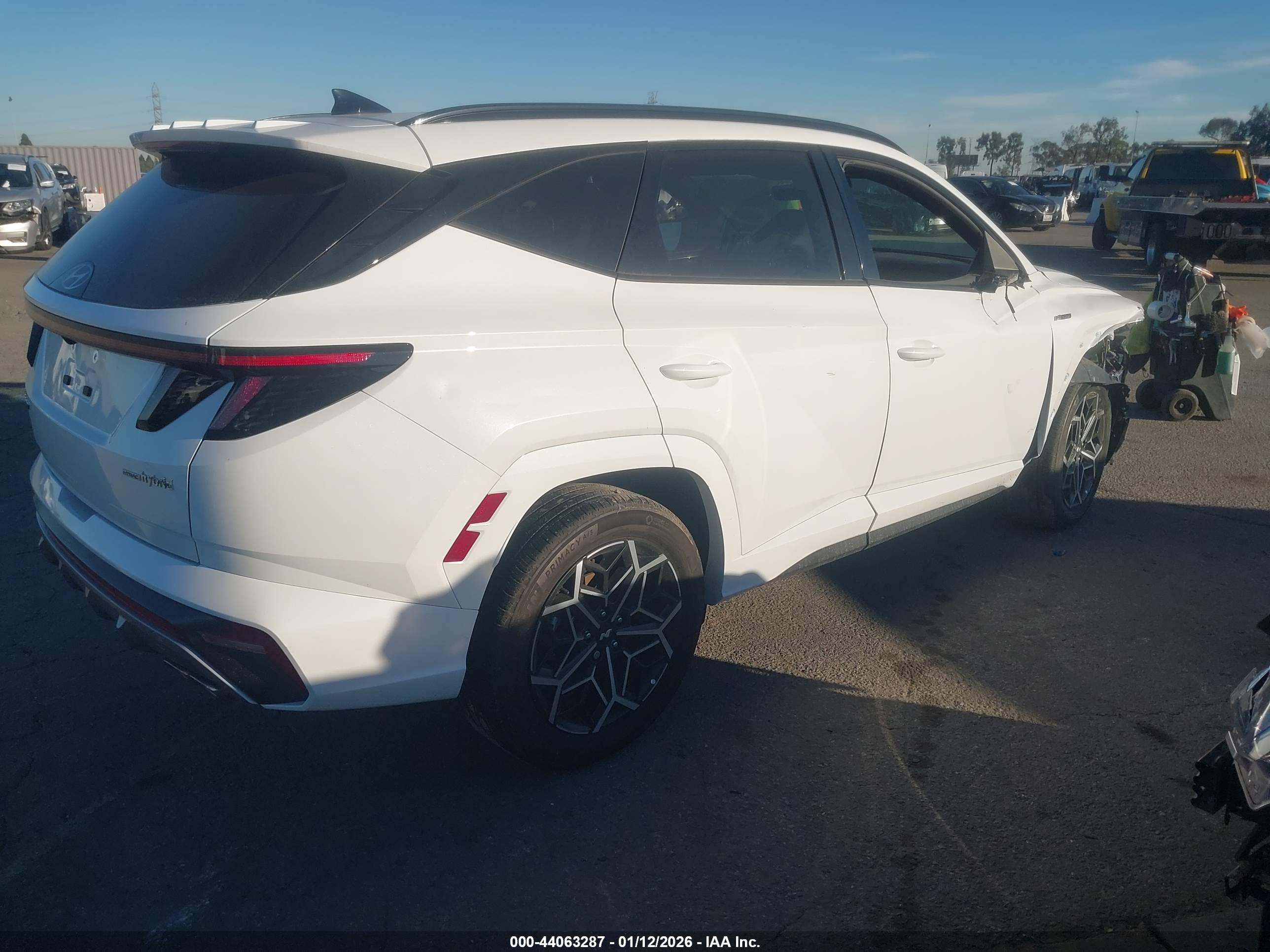 HYUNDAI TUCSON image 4