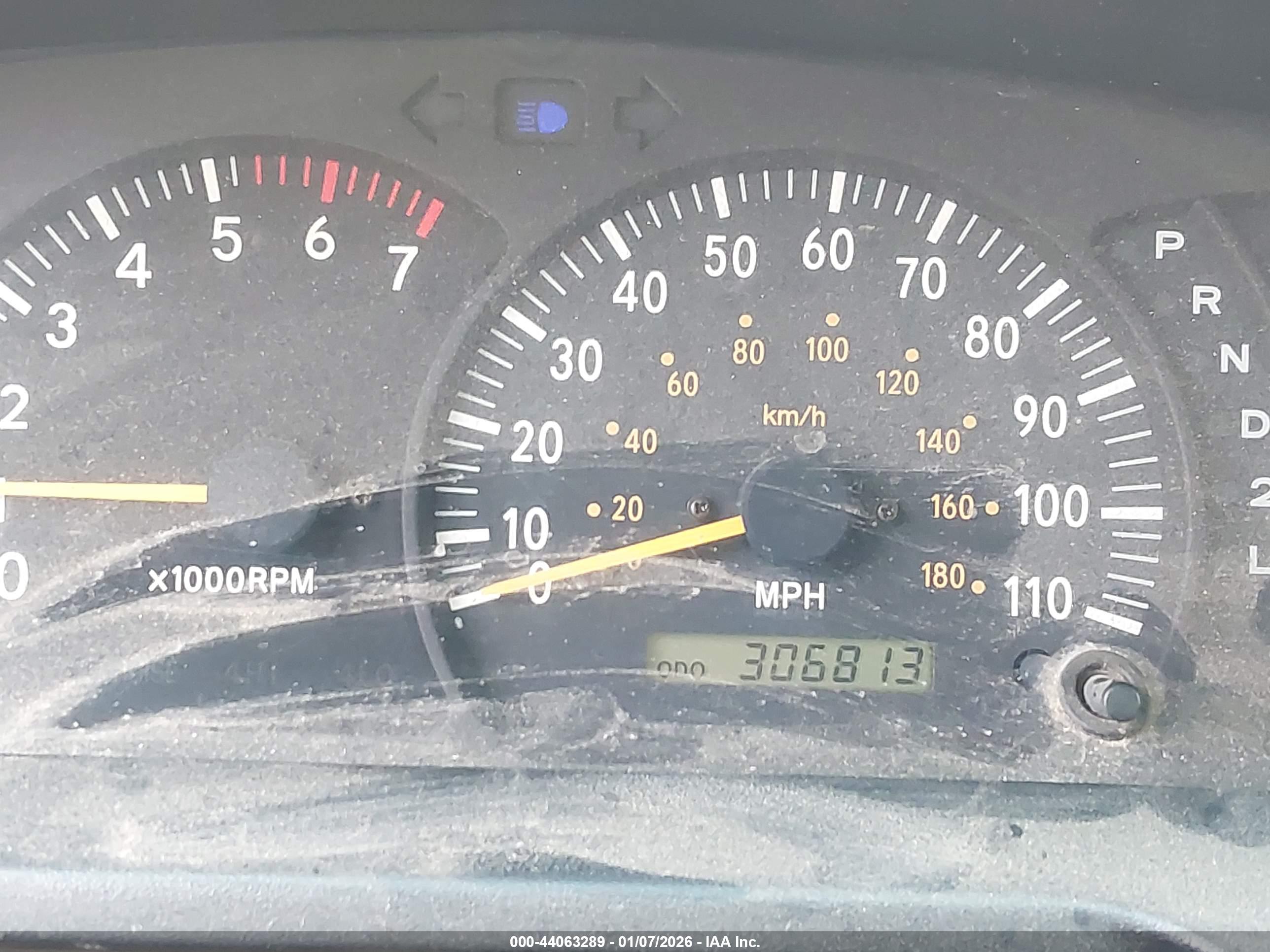 TOYOTA TUNDRA image 7