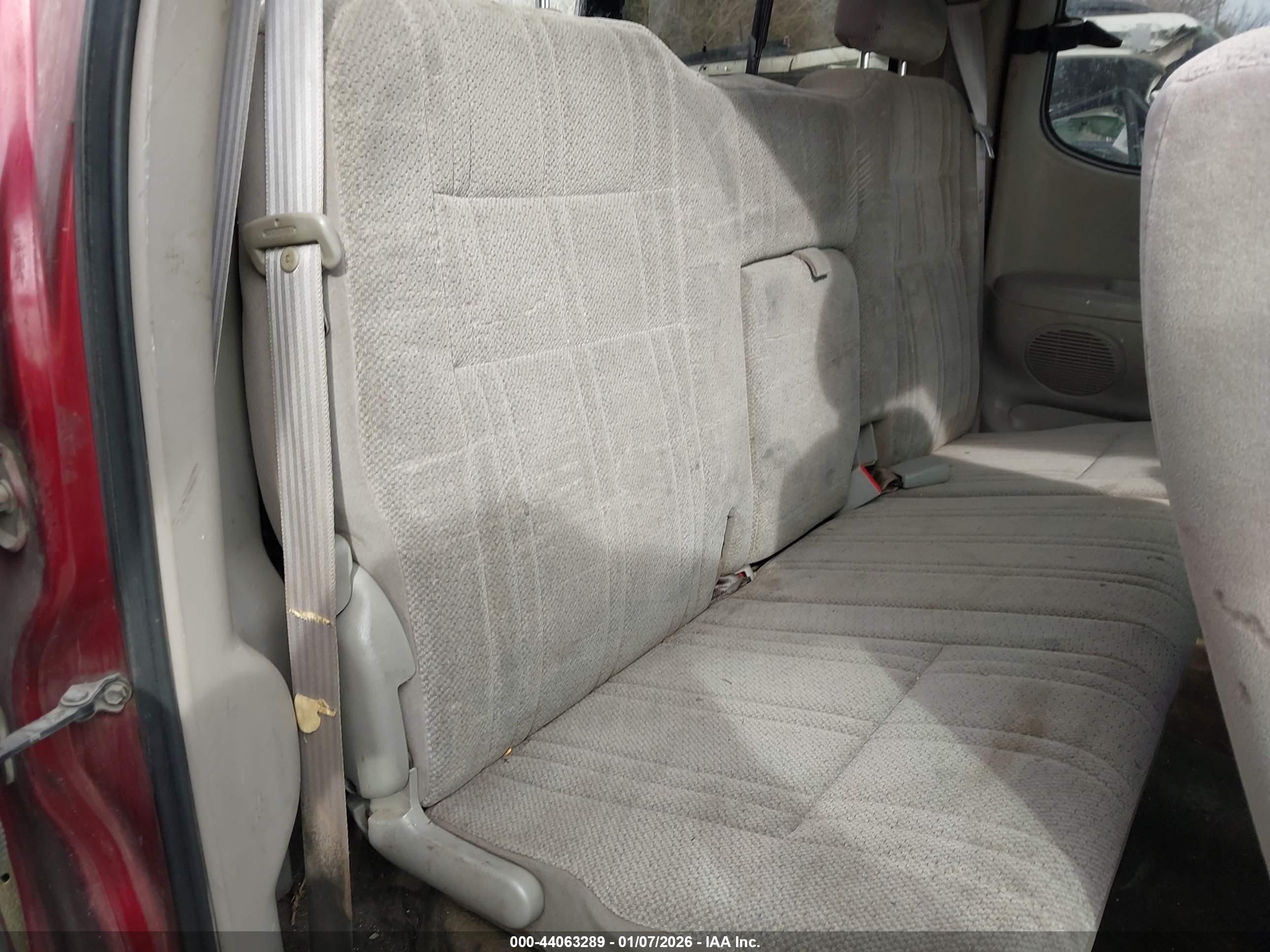 TOYOTA TUNDRA image 8