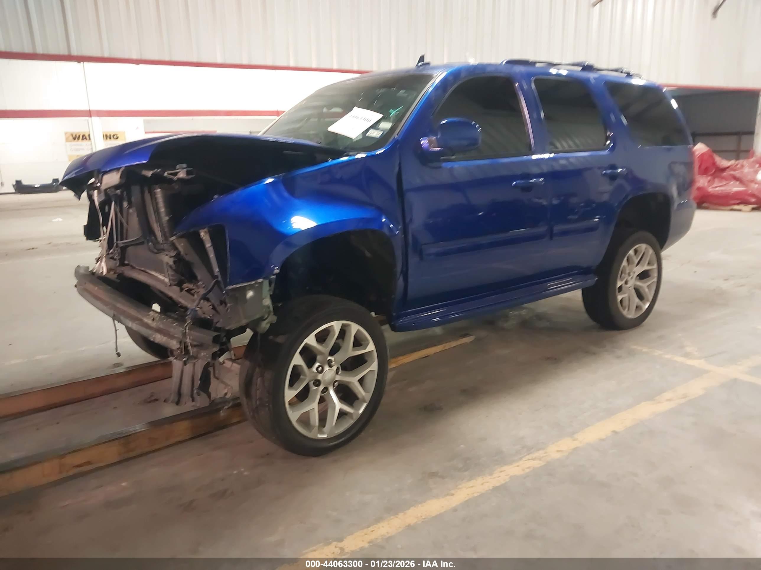 CHEVROLET TAHOE image 2