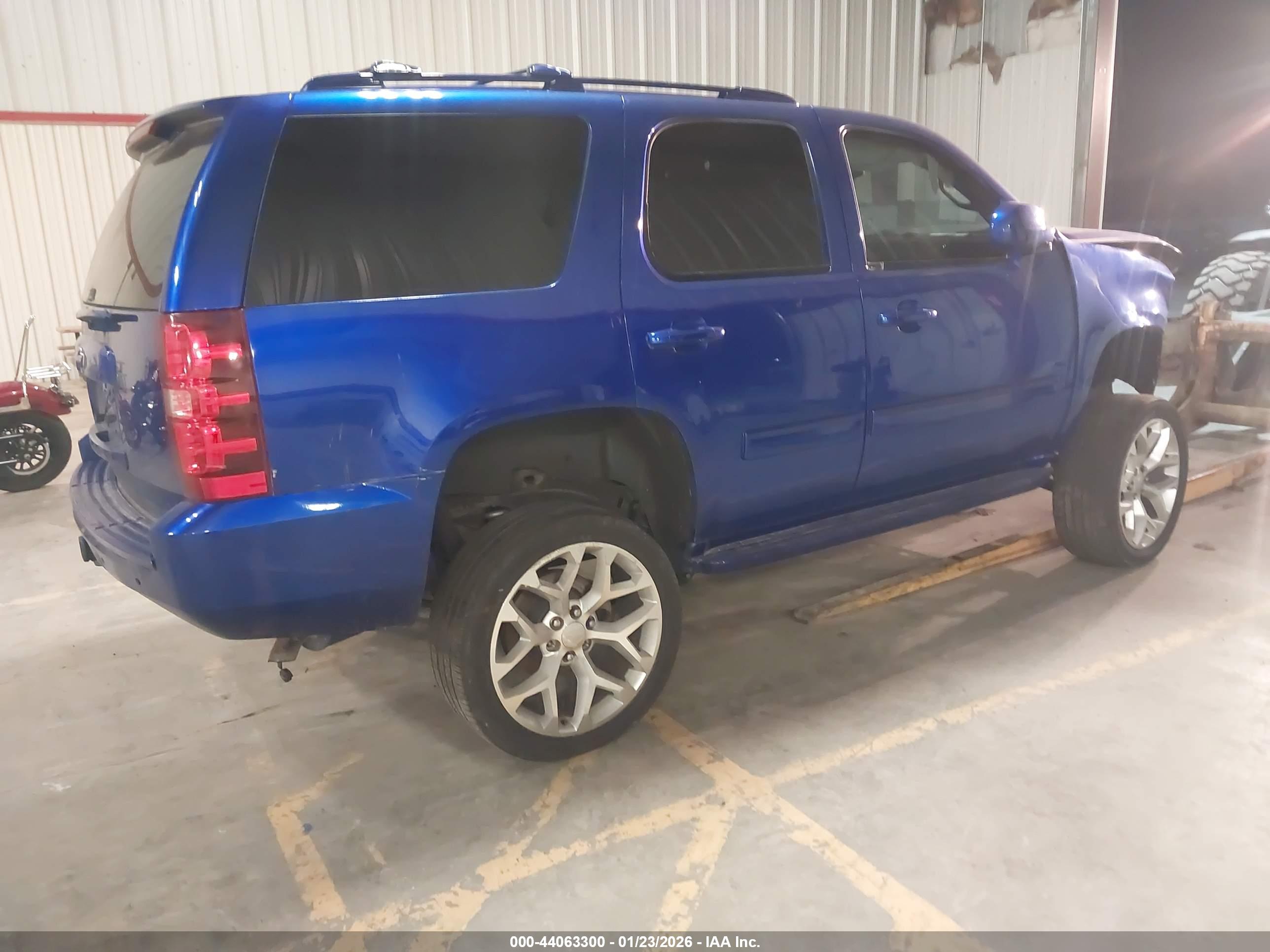 CHEVROLET TAHOE image 4