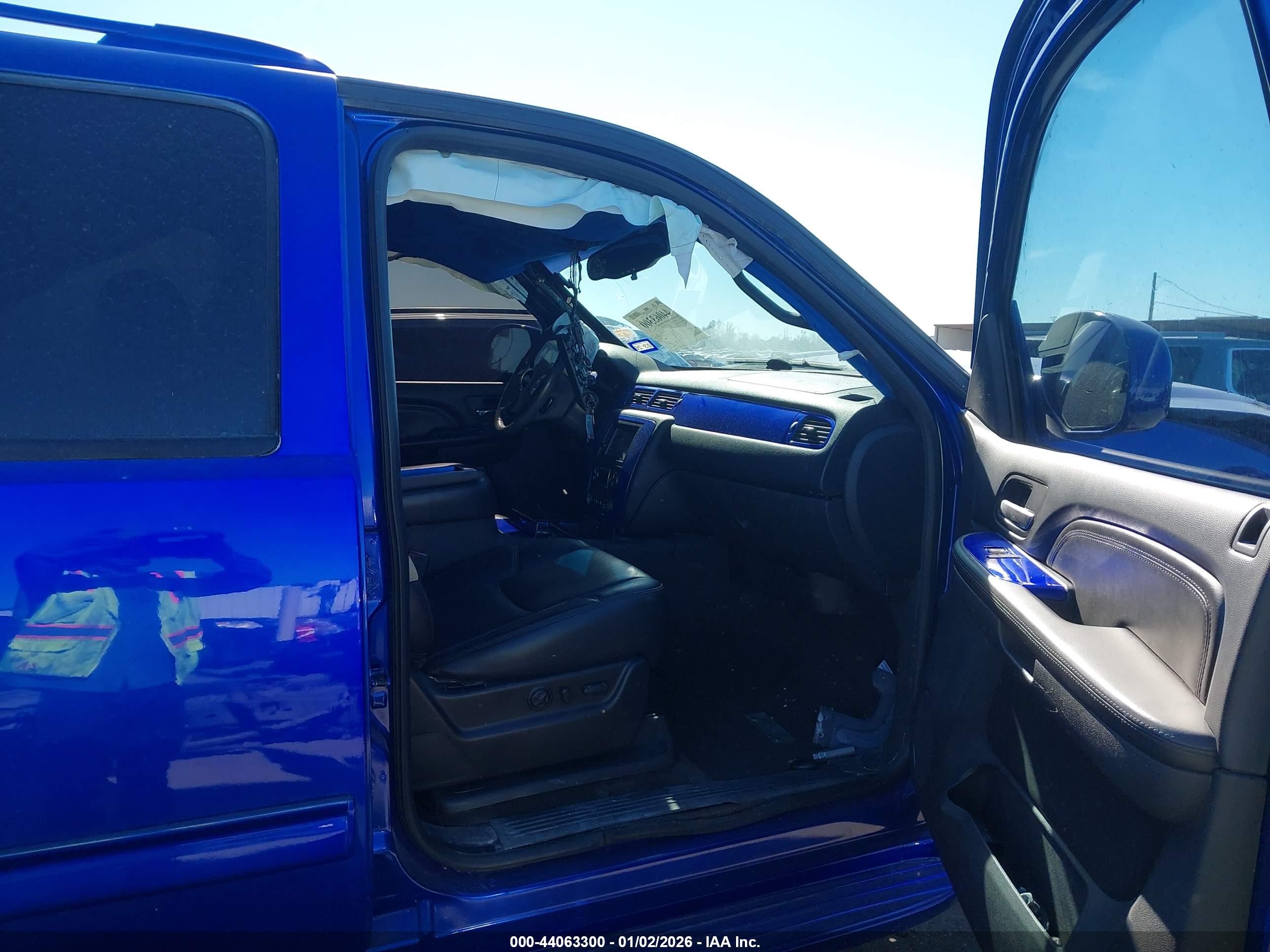 CHEVROLET TAHOE image 5