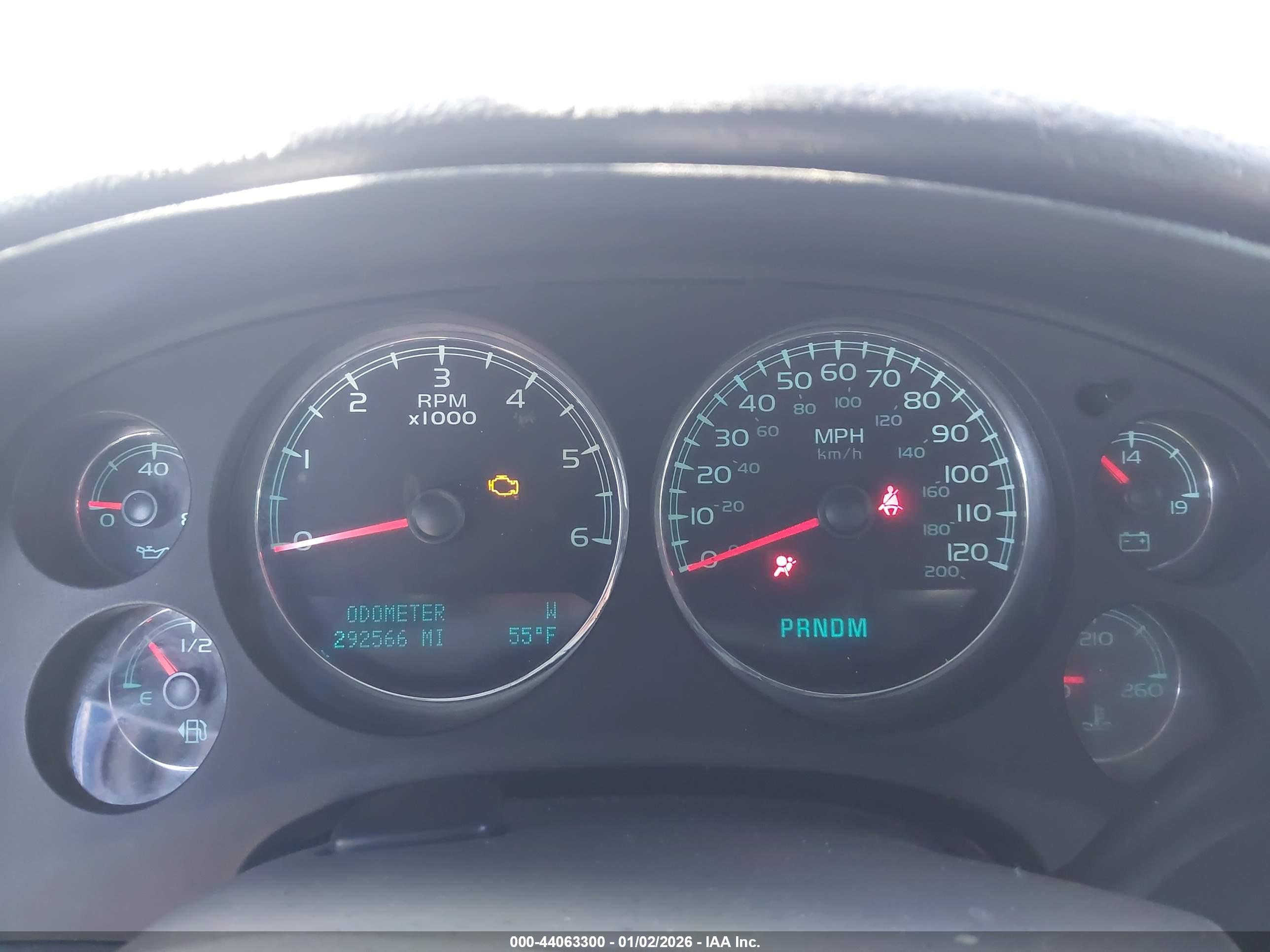 CHEVROLET TAHOE image 7