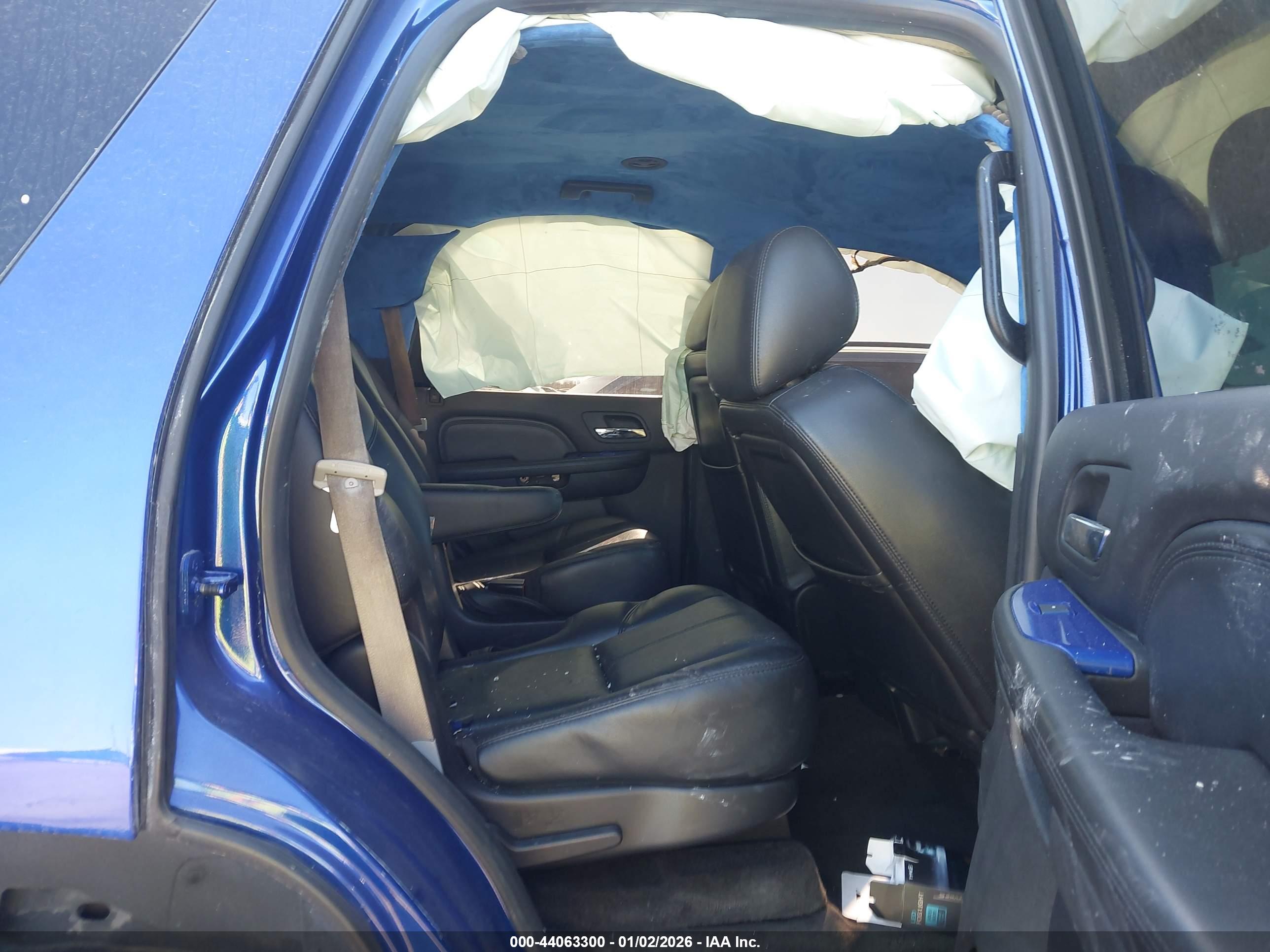 CHEVROLET TAHOE image 8