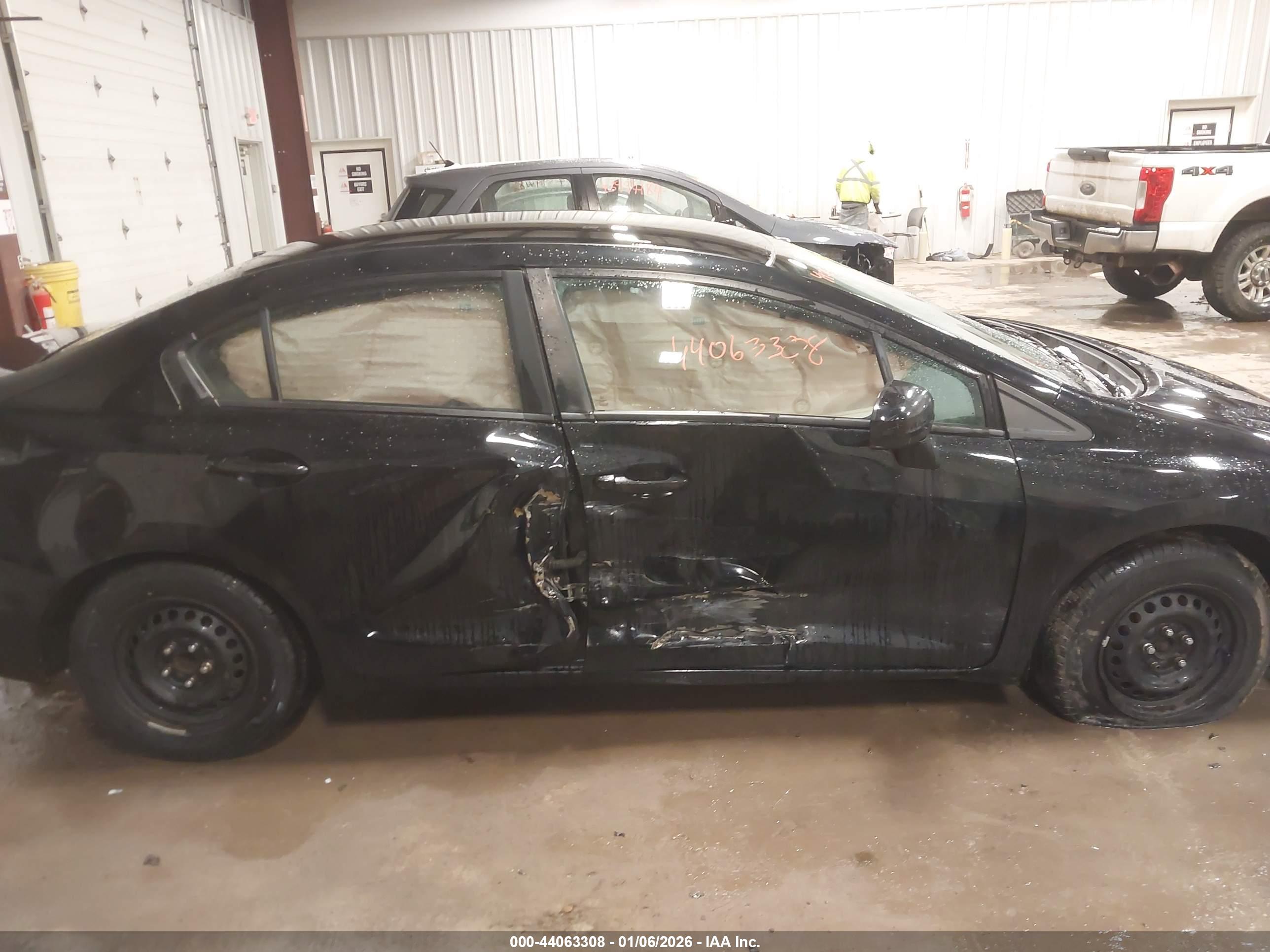 HONDA CIVIC image 6