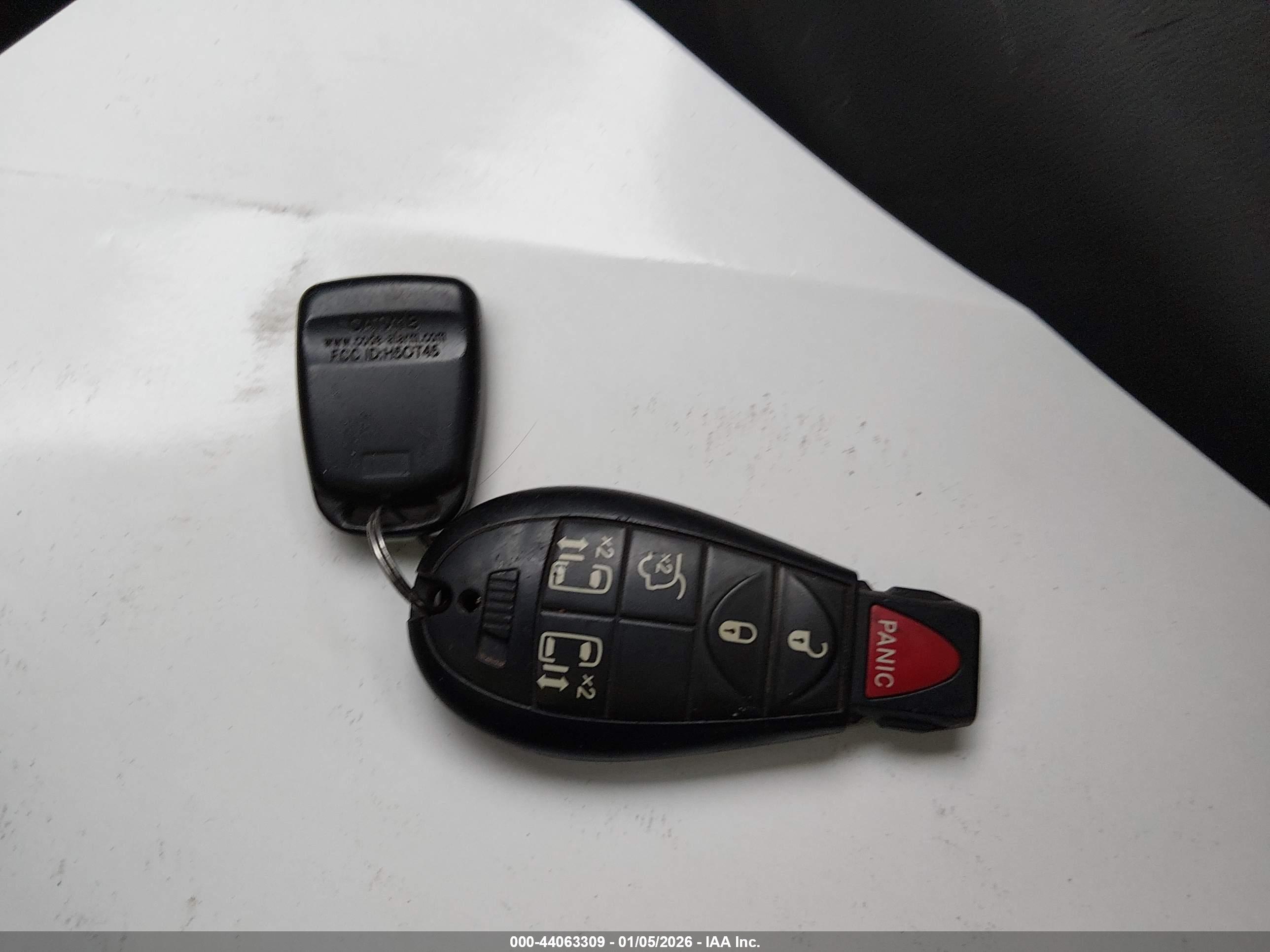 CHRYSLER TOWN image 11