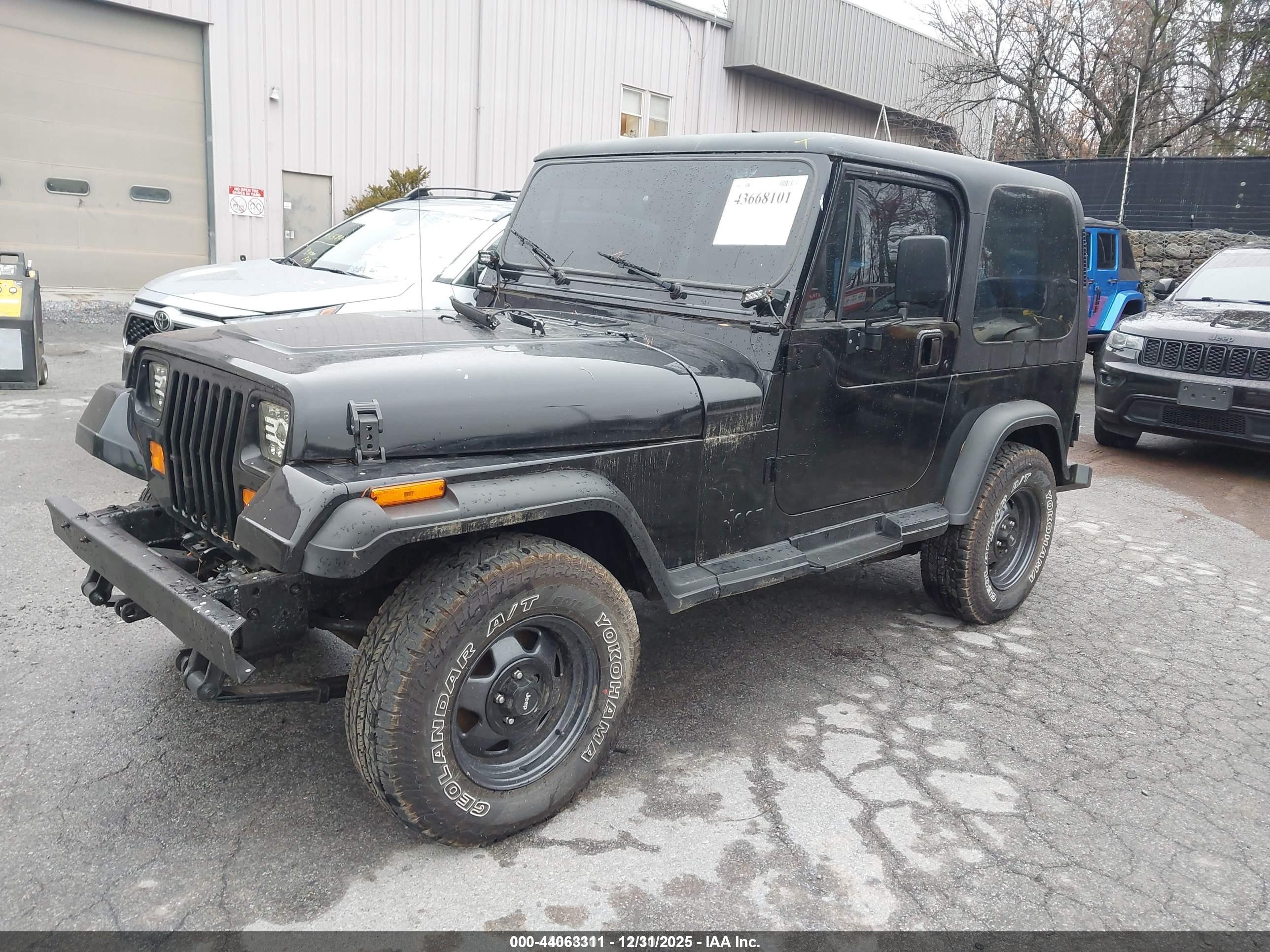 JEEP WRANGLER image 2