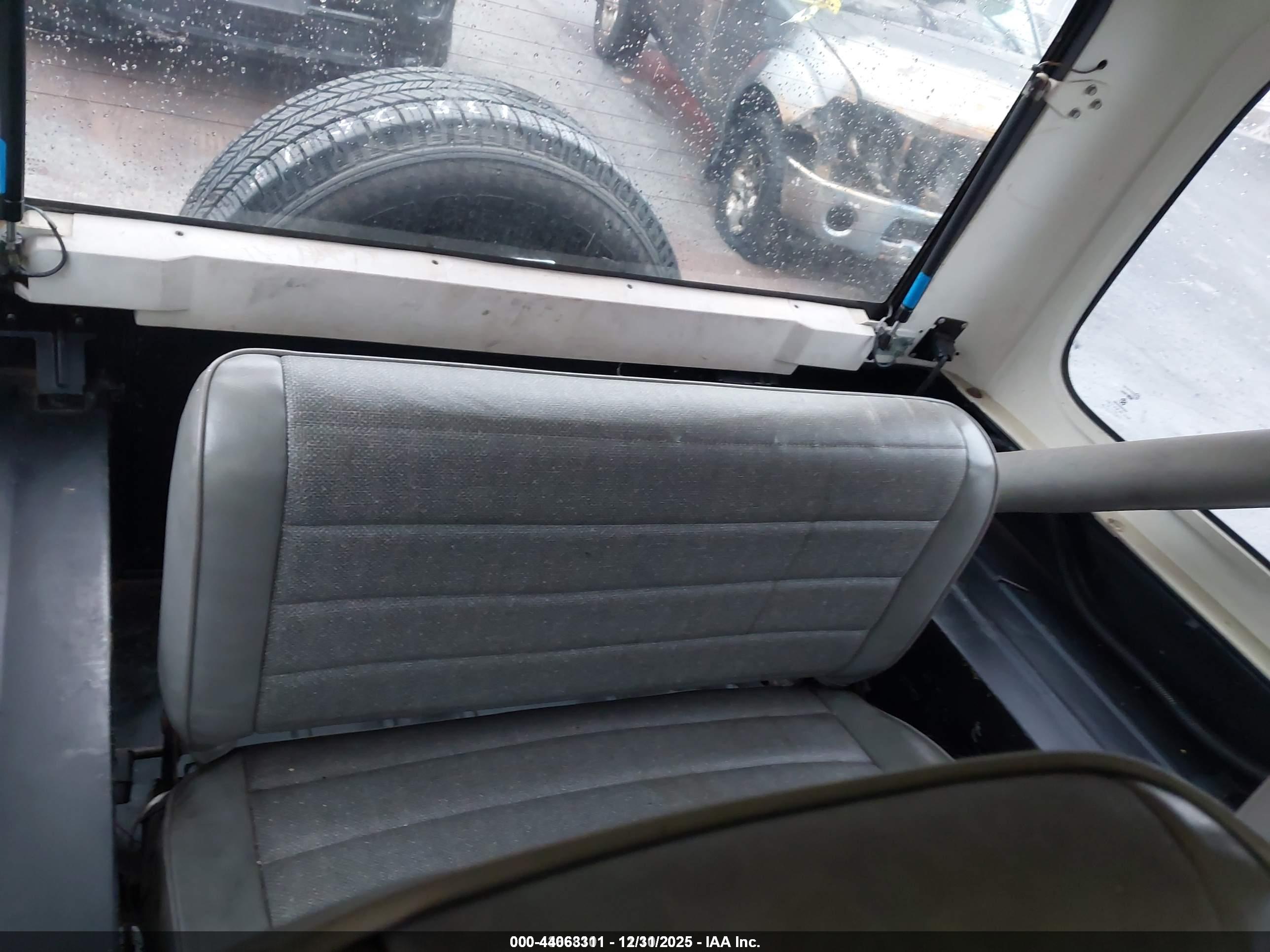 JEEP WRANGLER image 8