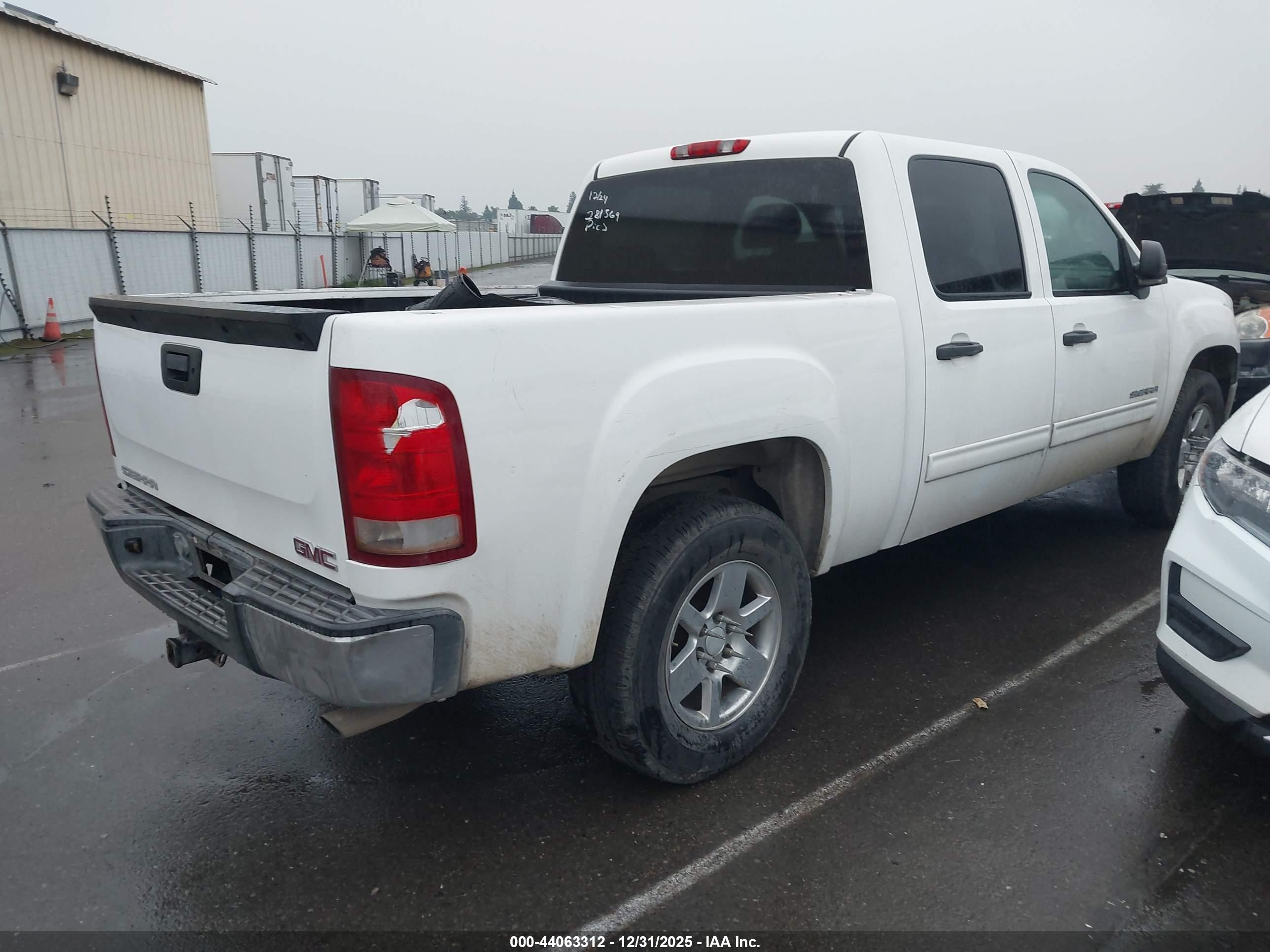 GMC SIERRA image 4