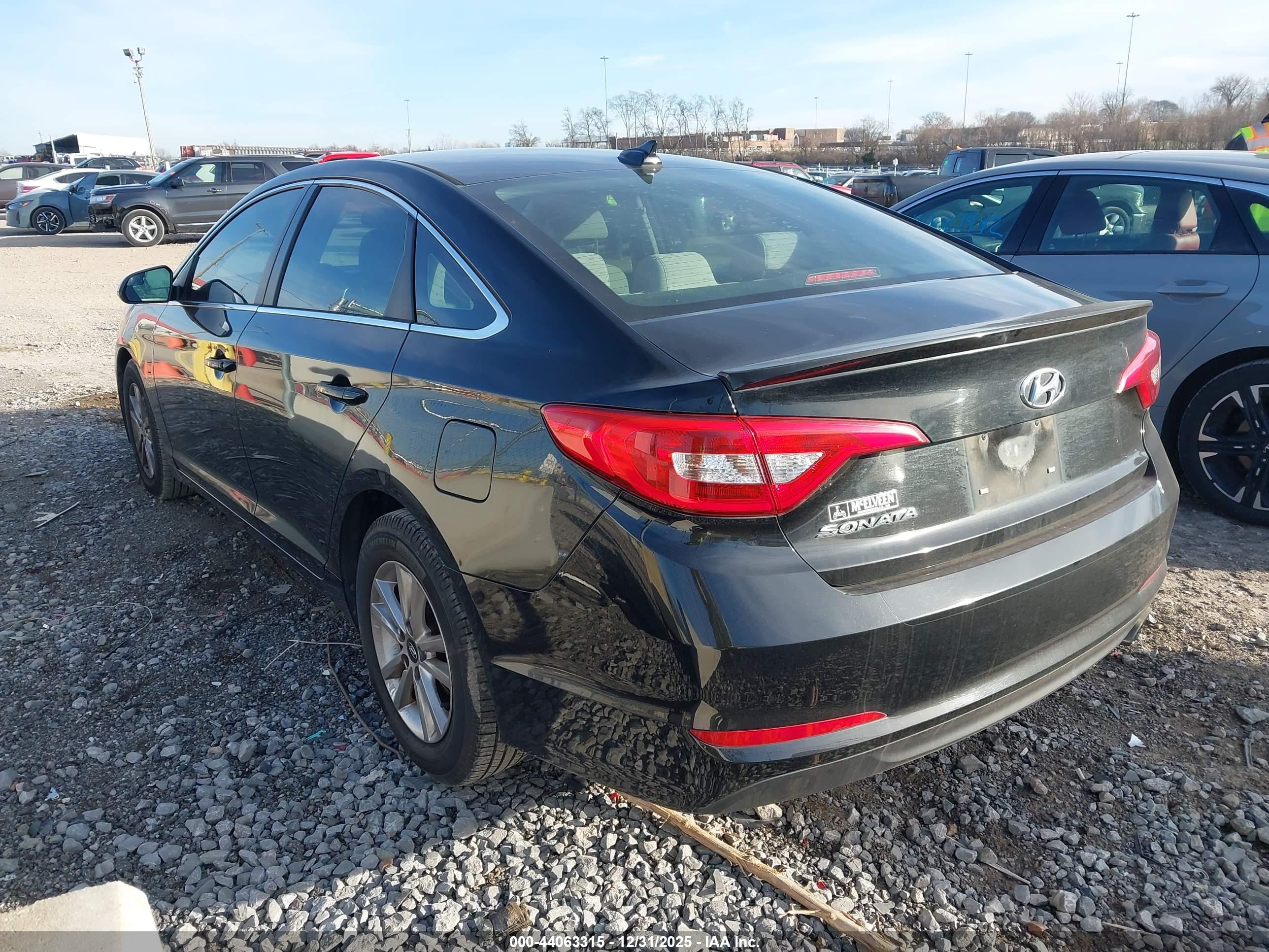 HYUNDAI SONATA image 3