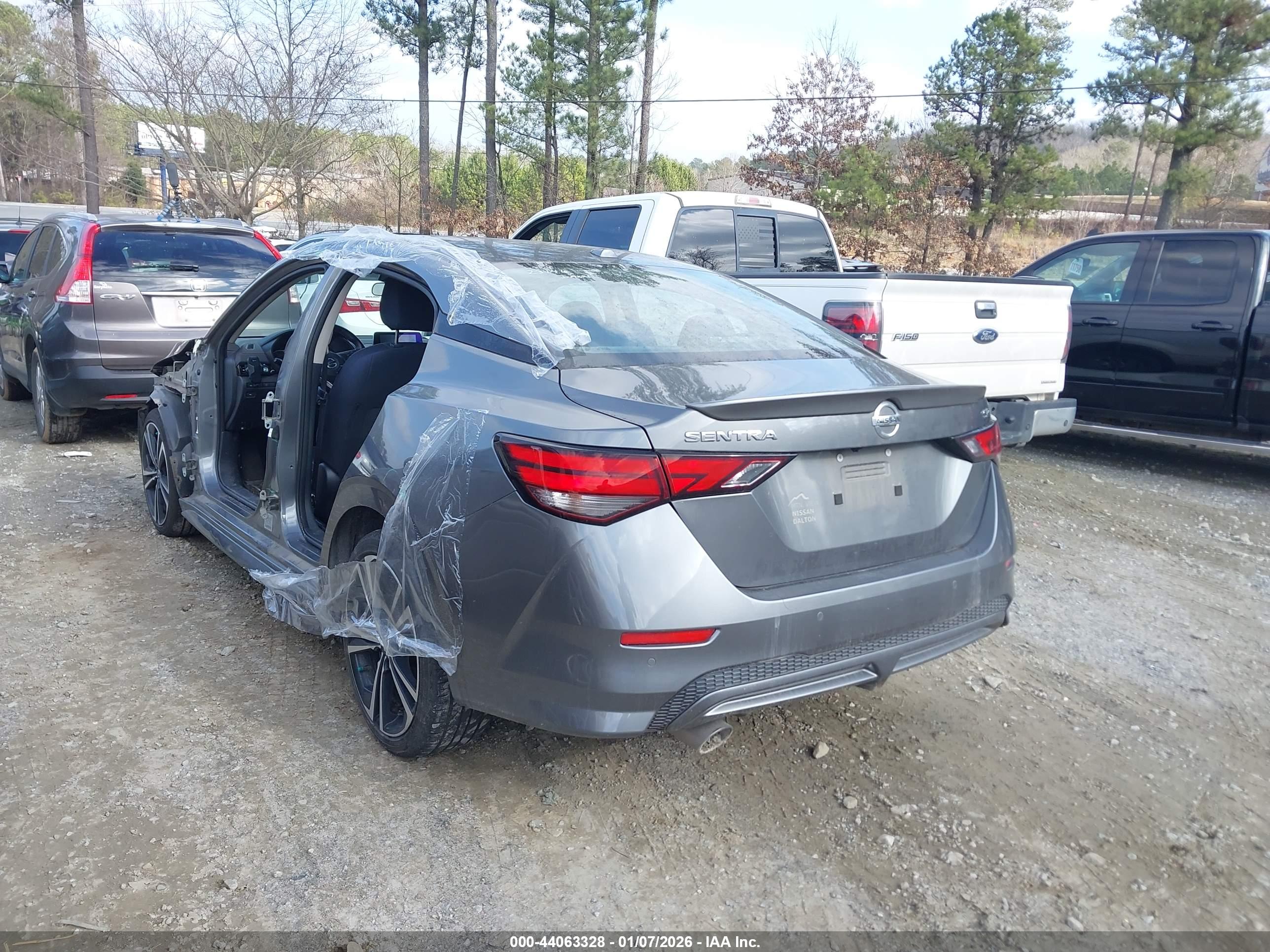 NISSAN SENTRA image 3