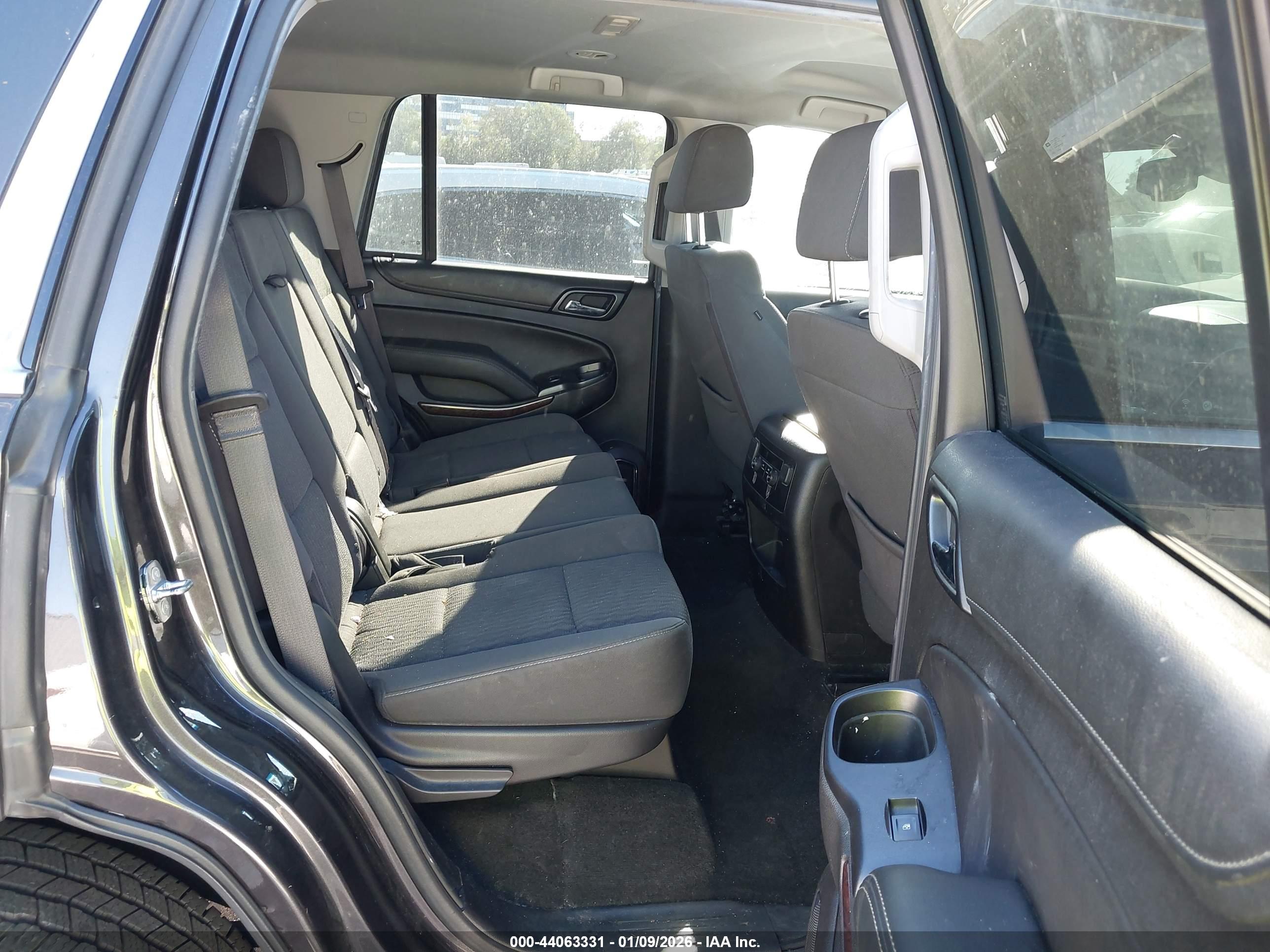 GMC YUKON image 8