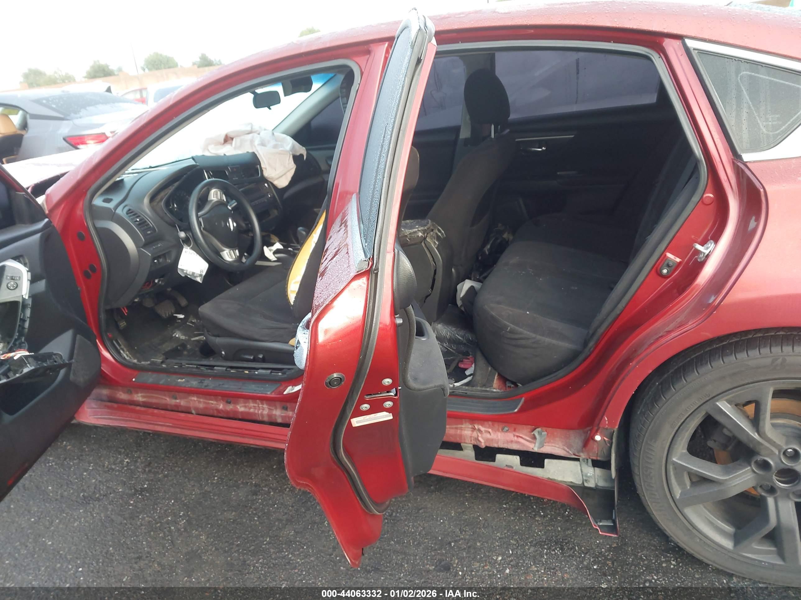 NISSAN ALTIMA image 8