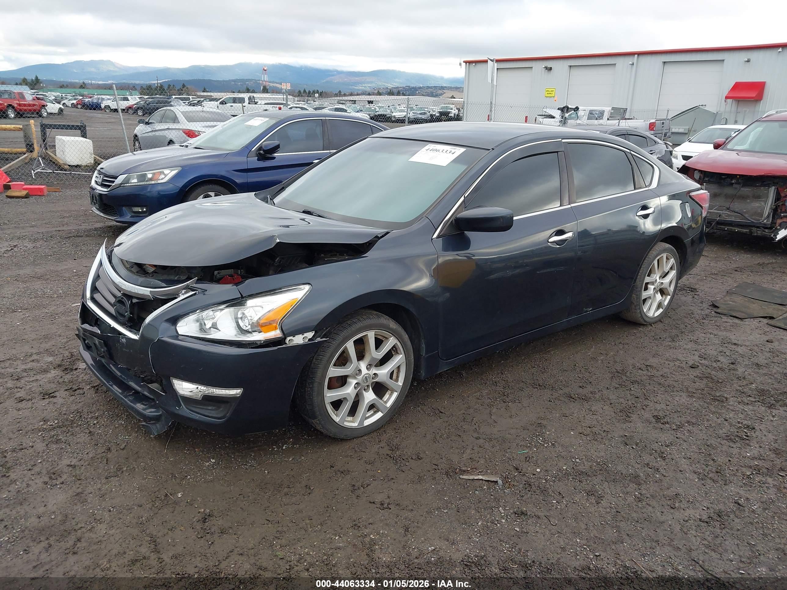 NISSAN ALTIMA image 2