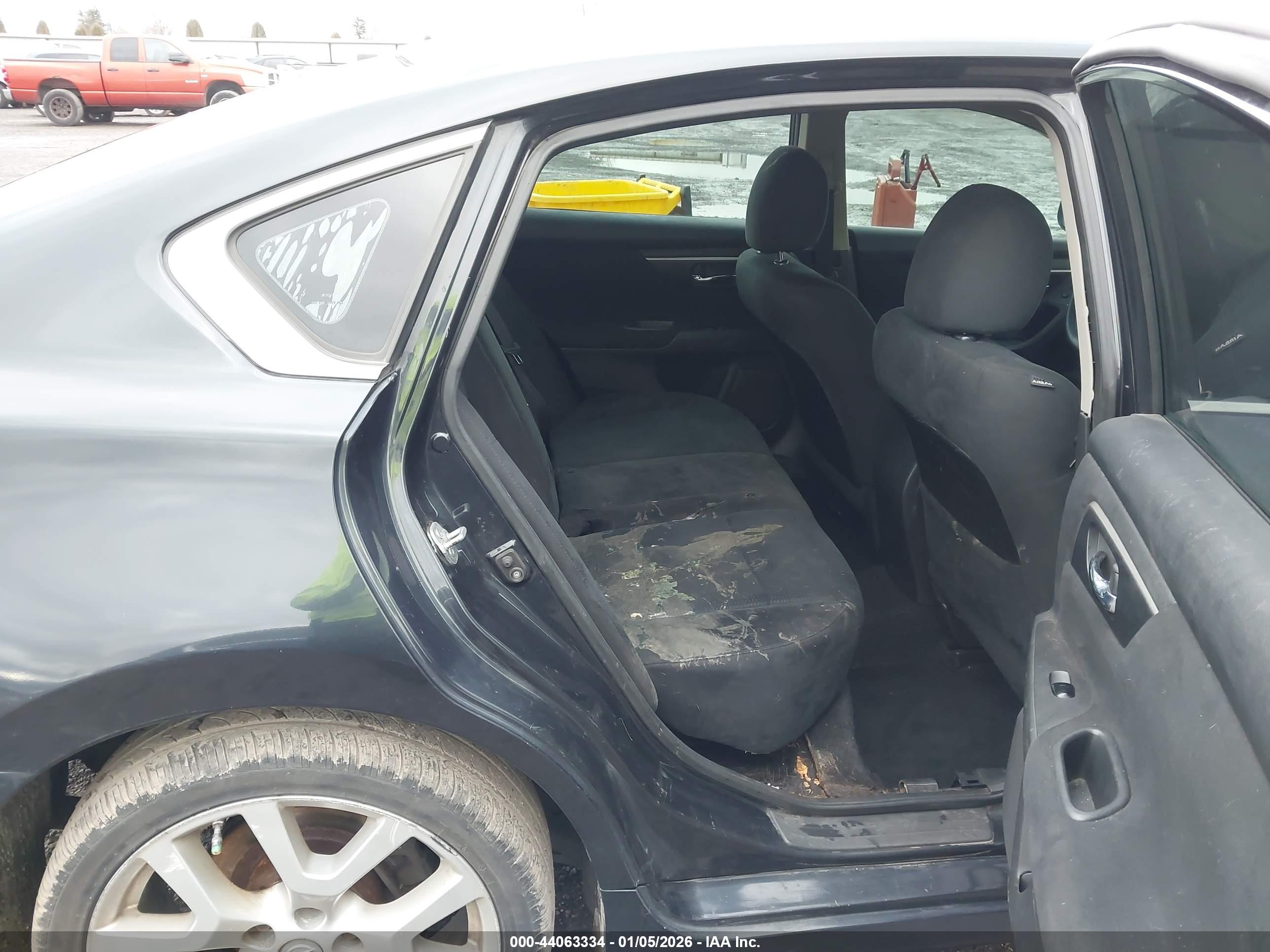 NISSAN ALTIMA image 8