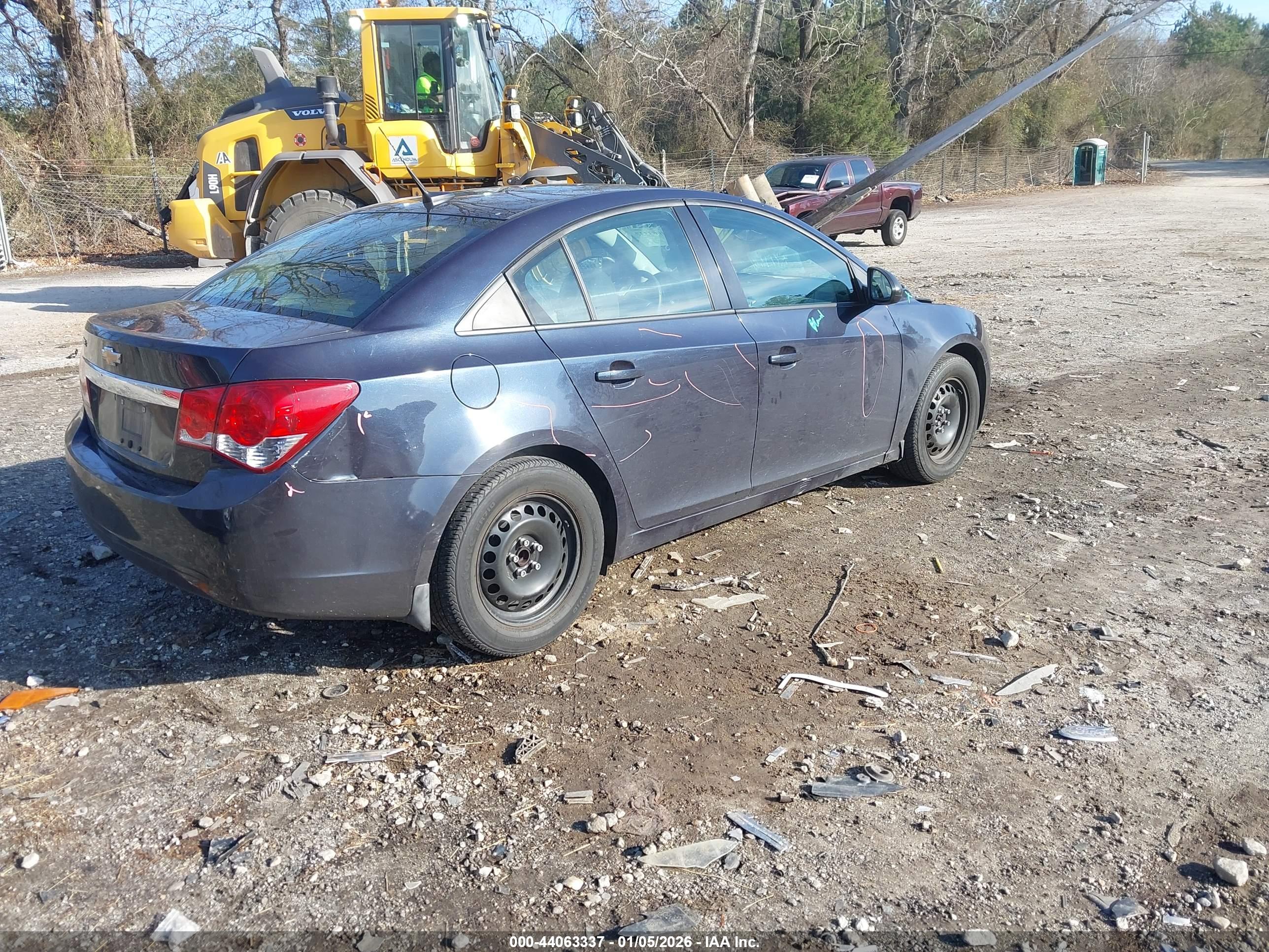 CHEVROLET CRUZE image 4