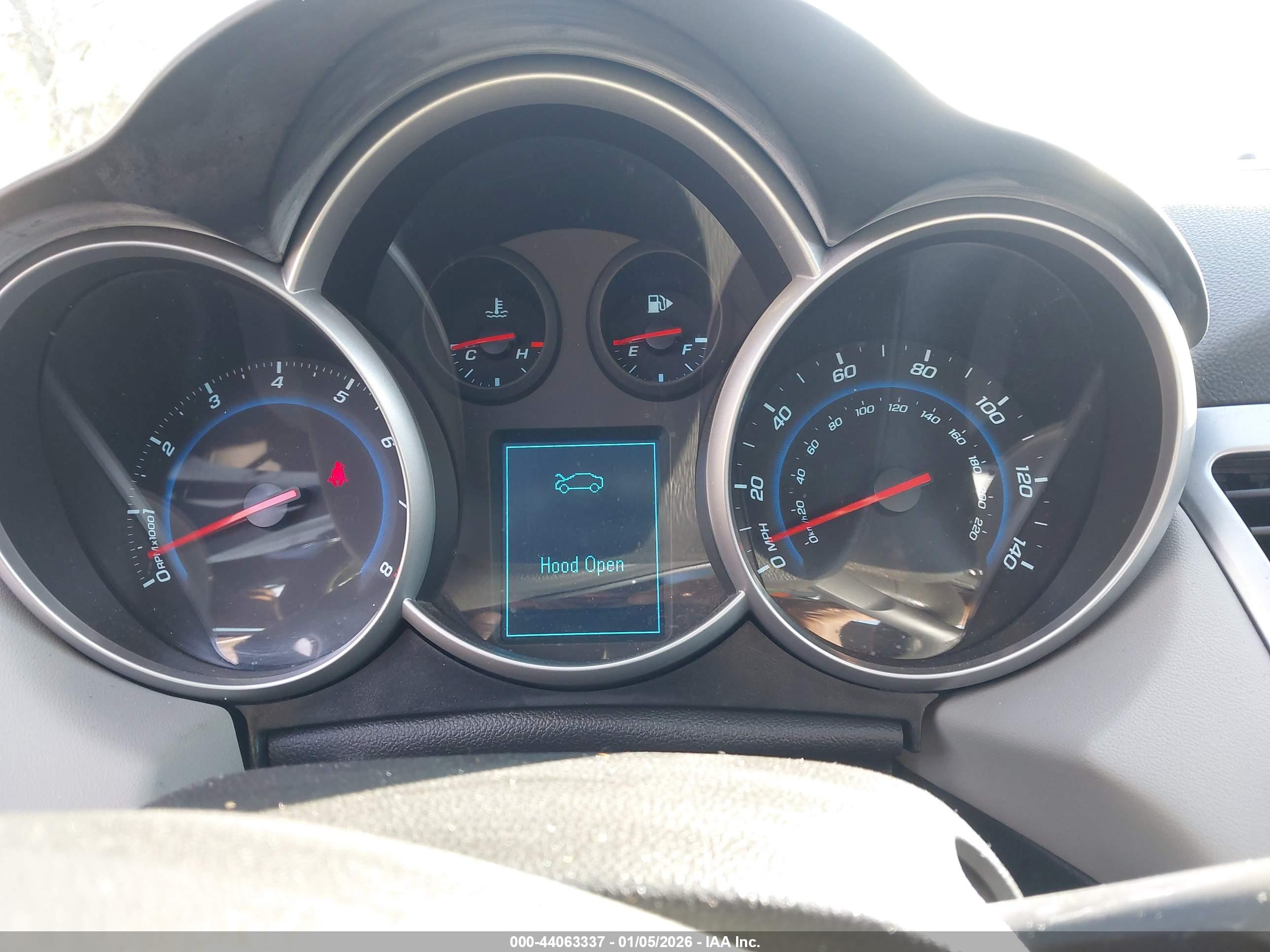 CHEVROLET CRUZE image 7