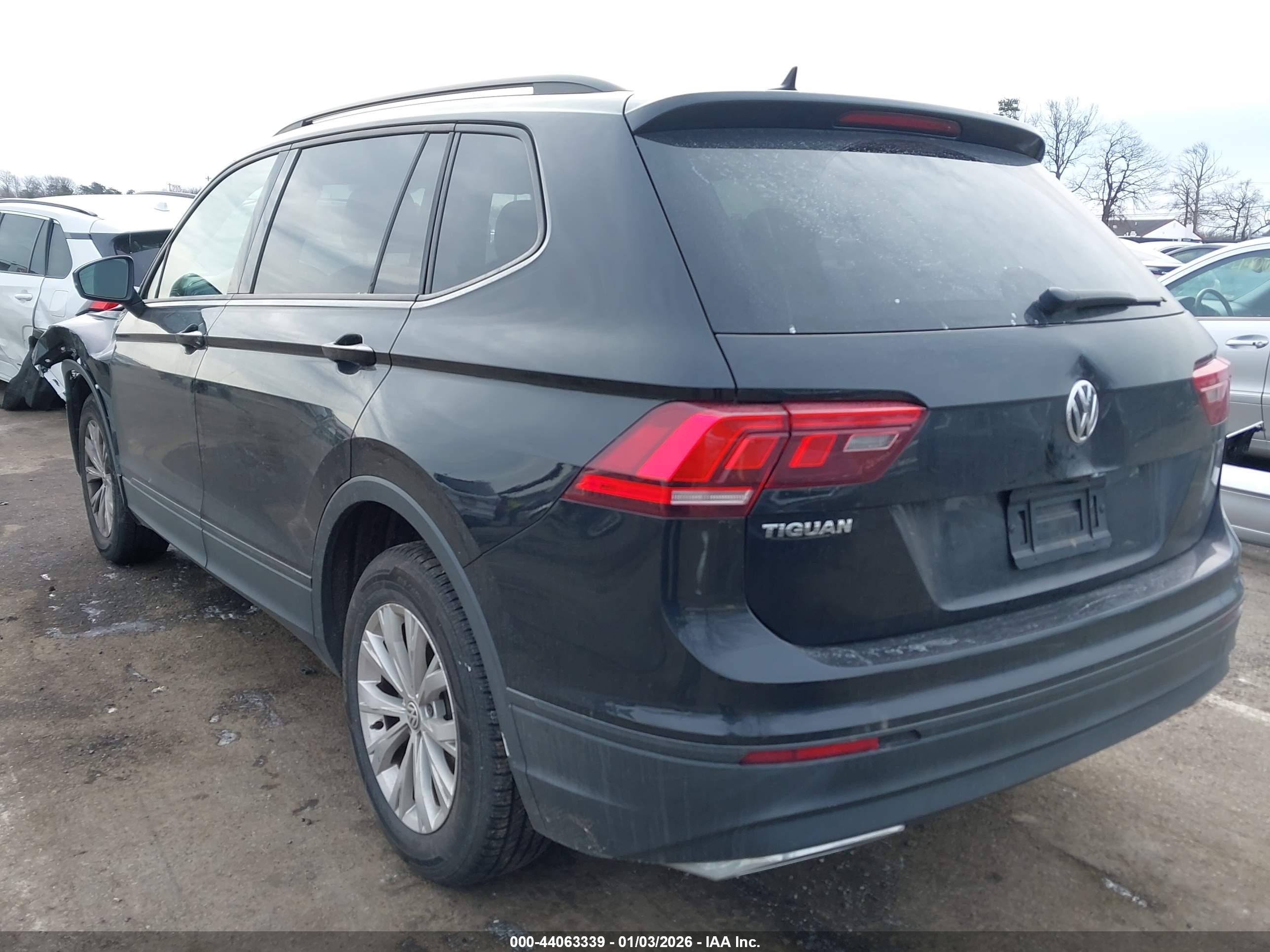 VOLKSWAGEN TIGUAN image 3