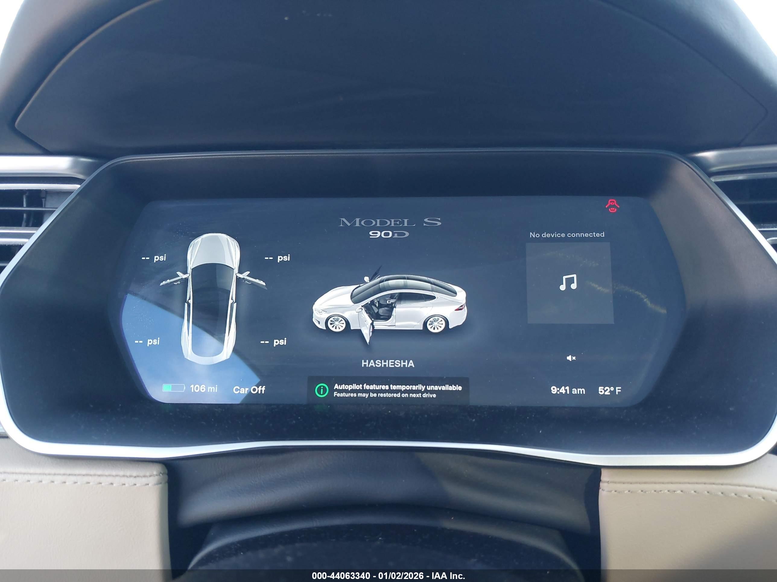 TESLA MODEL image 7