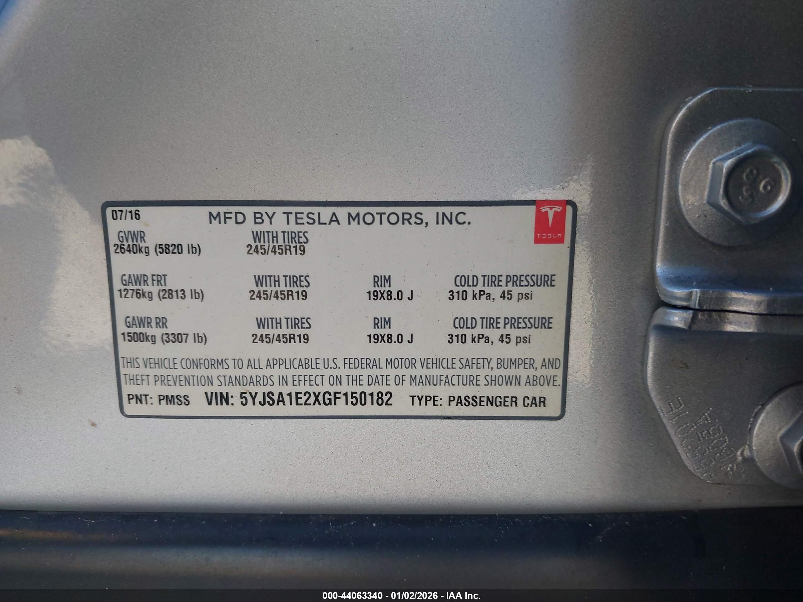 TESLA MODEL image 9