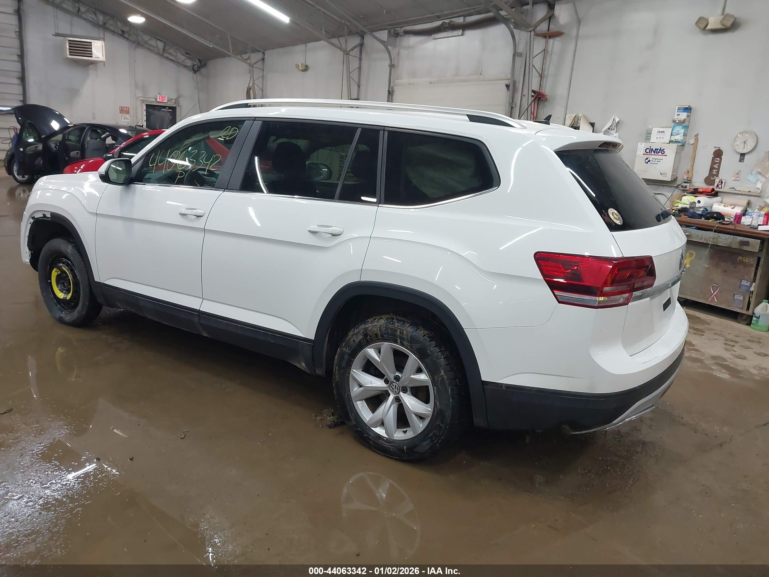 VOLKSWAGEN ATLAS image 3