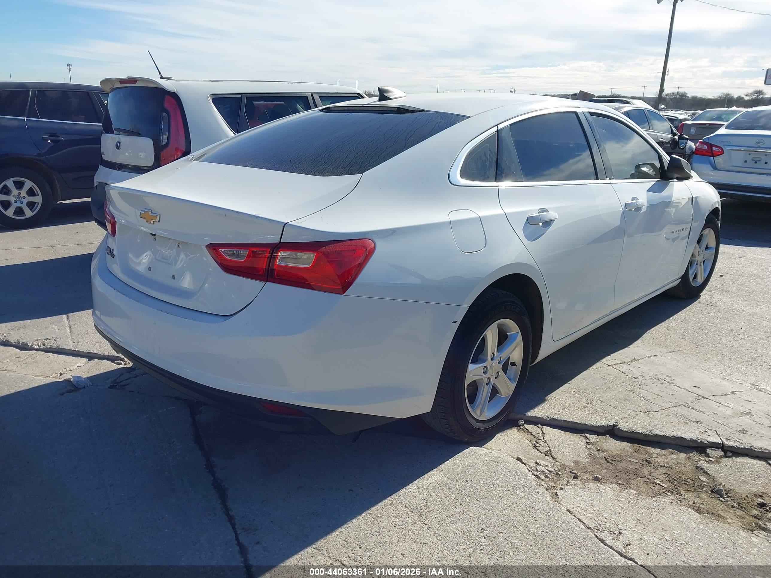 CHEVROLET MALIBU image 4