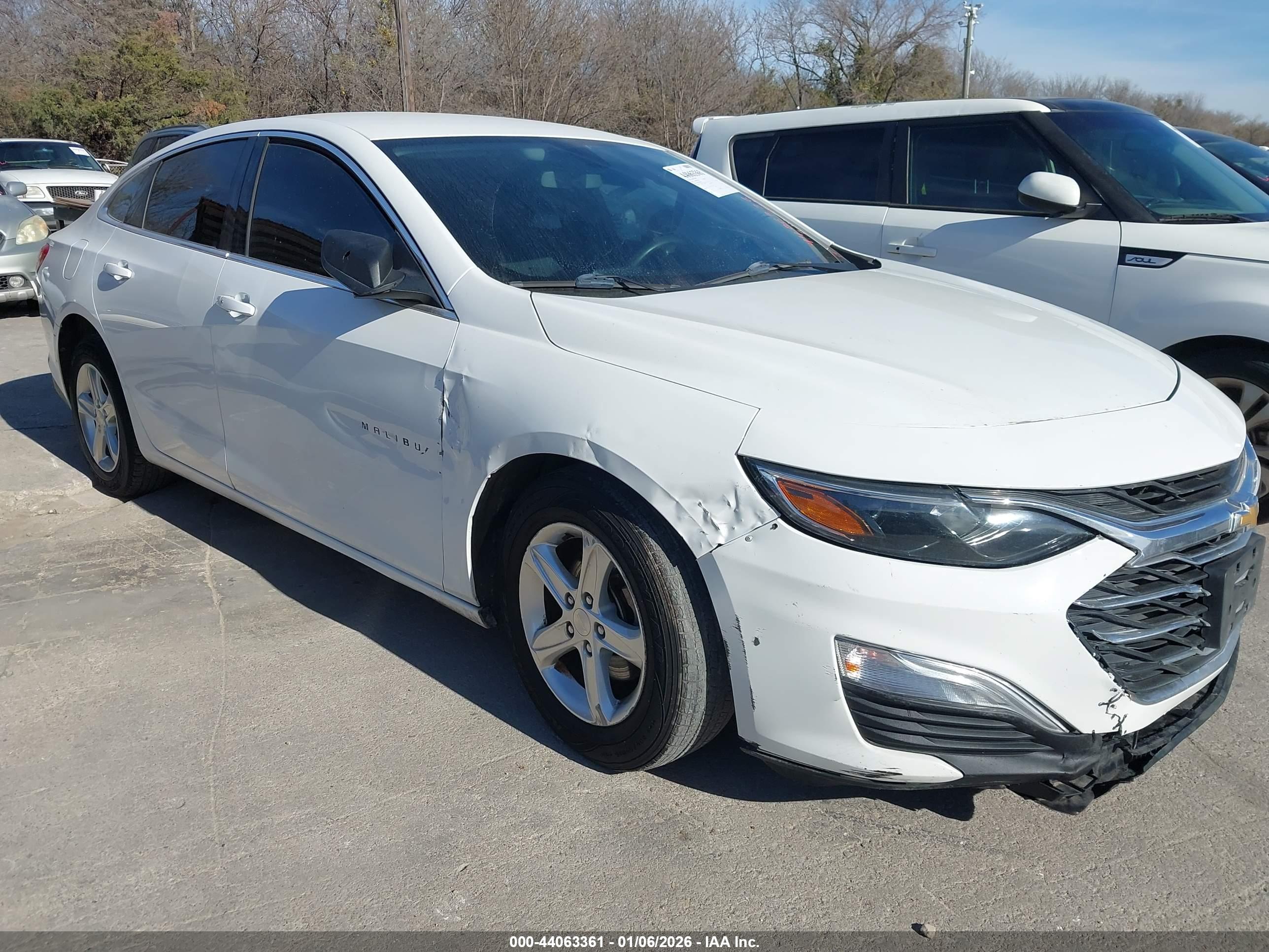CHEVROLET MALIBU image 6