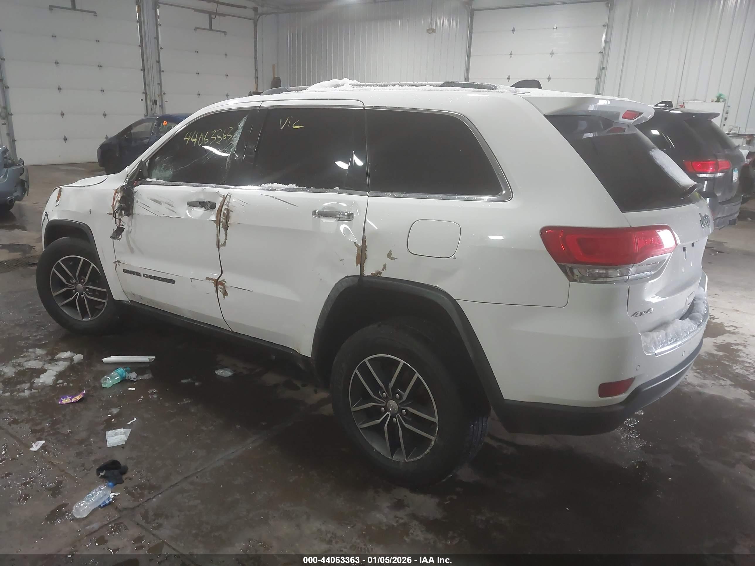 JEEP GRAND image 3
