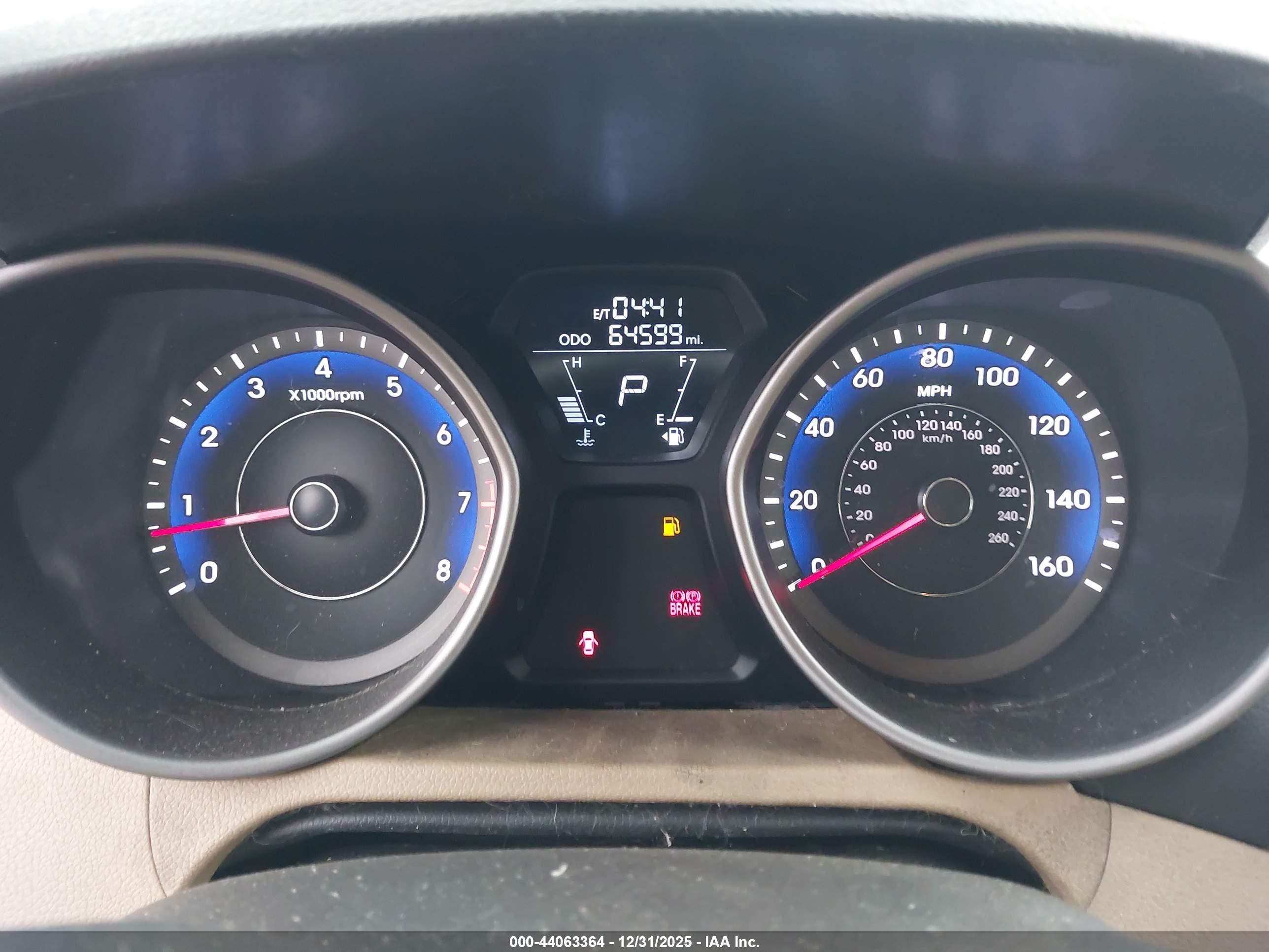HYUNDAI ELANTRA image 7